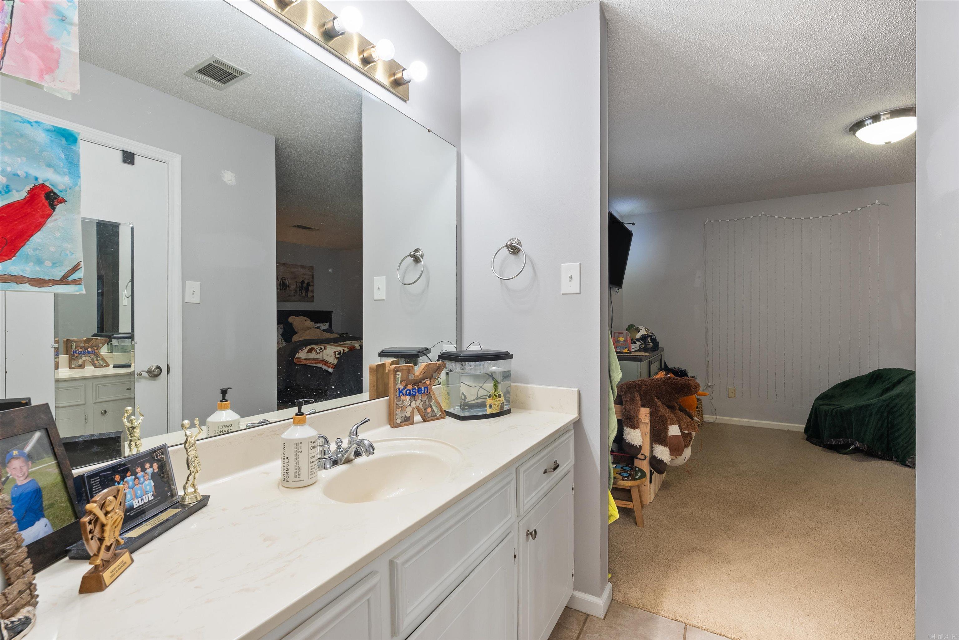 CEDAR RIDGE - Residential