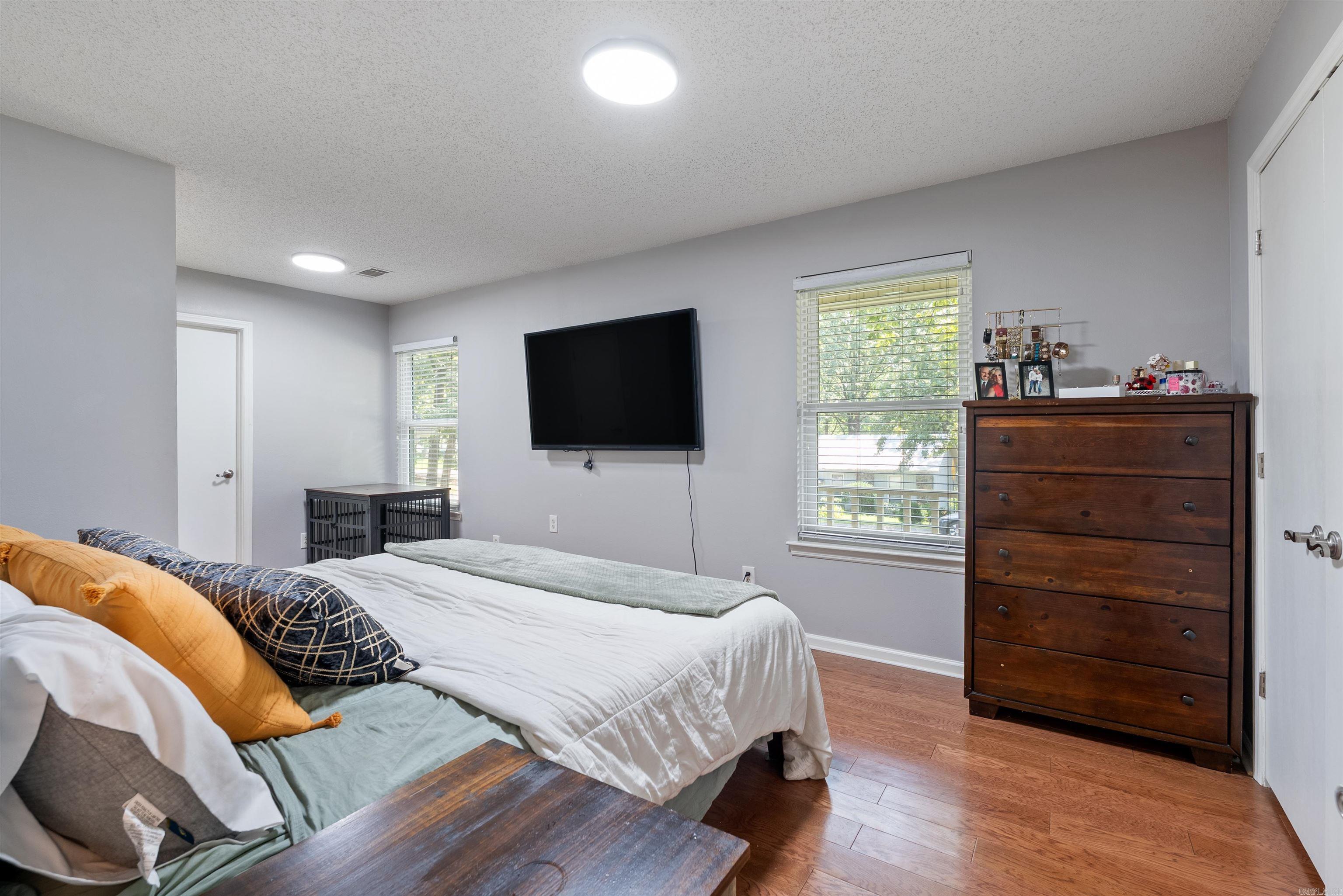 CEDAR RIDGE - Residential