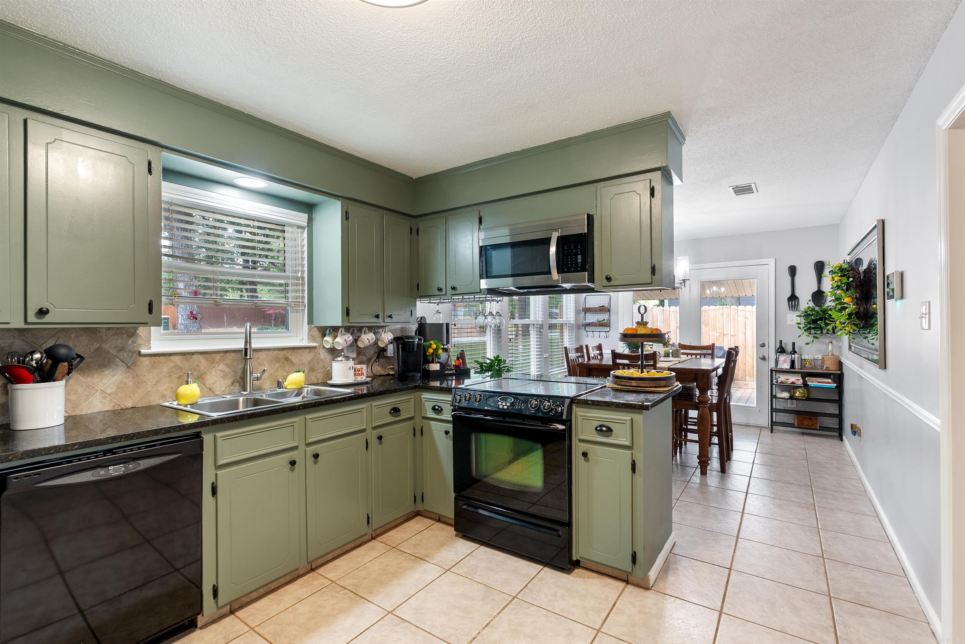 CEDAR RIDGE - Residential