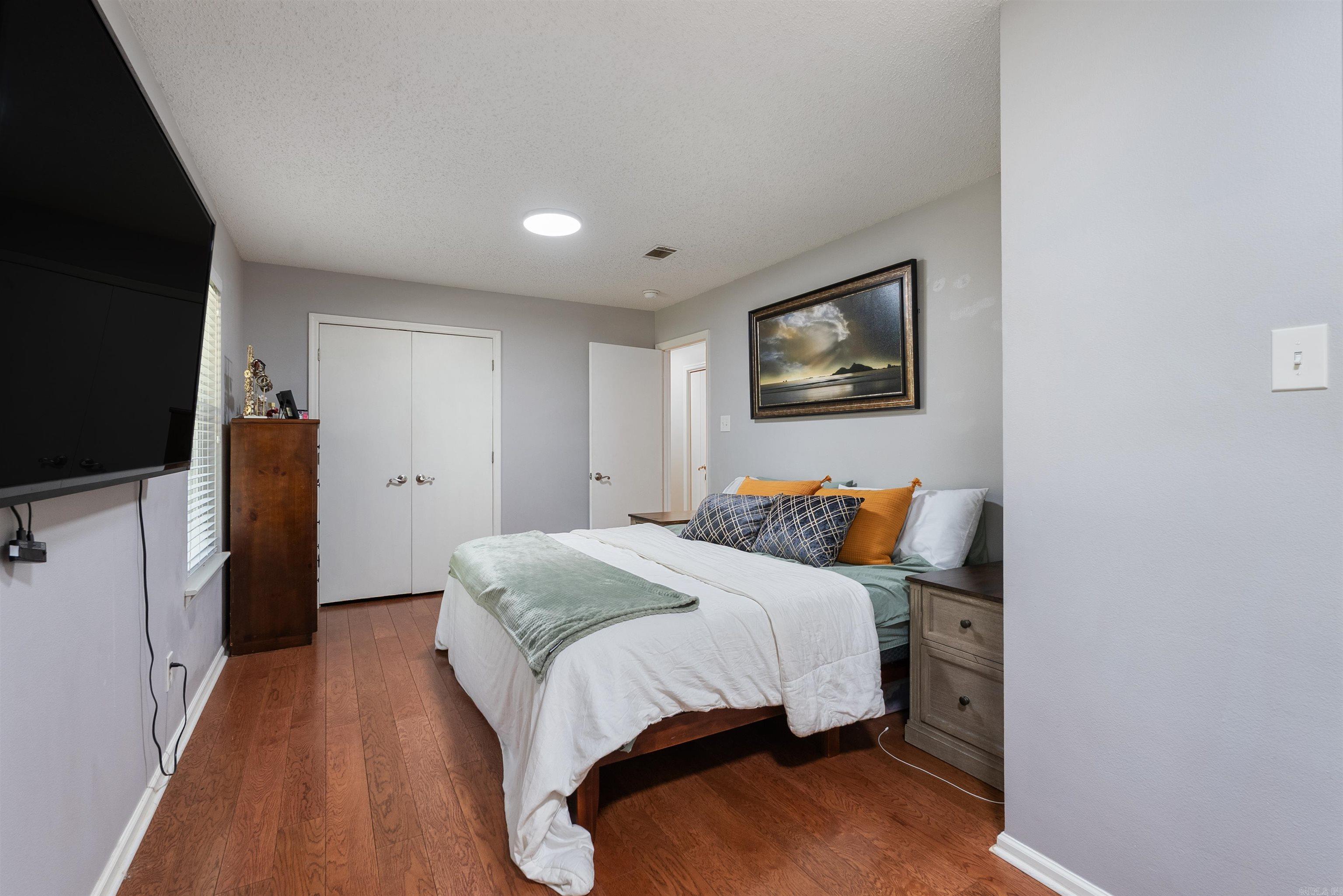 CEDAR RIDGE - Residential