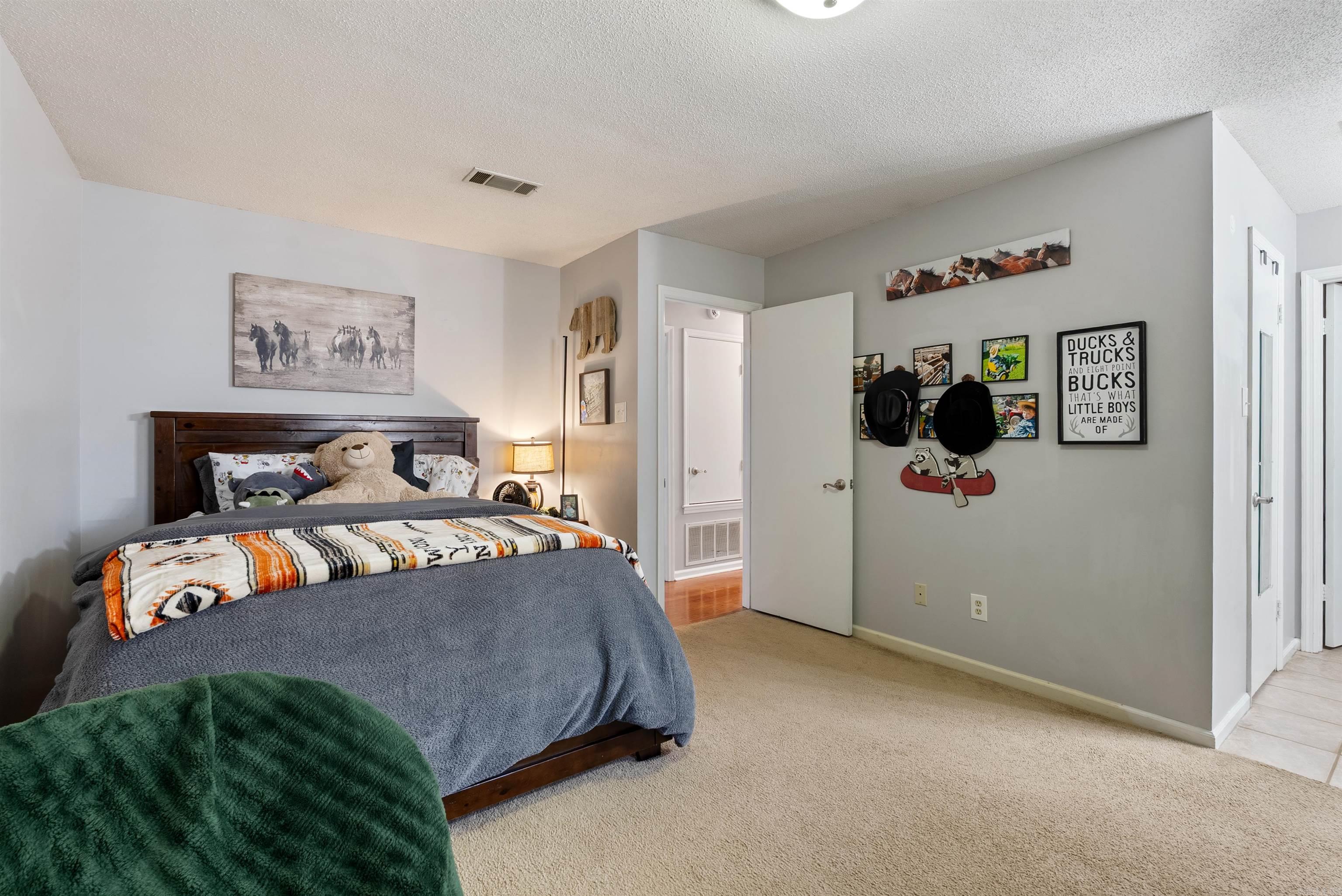 CEDAR RIDGE - Residential