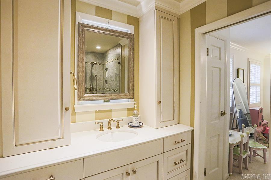 NEWTONS - Residential