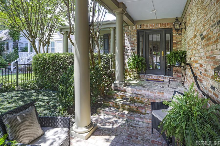 NEWTONS - Residential