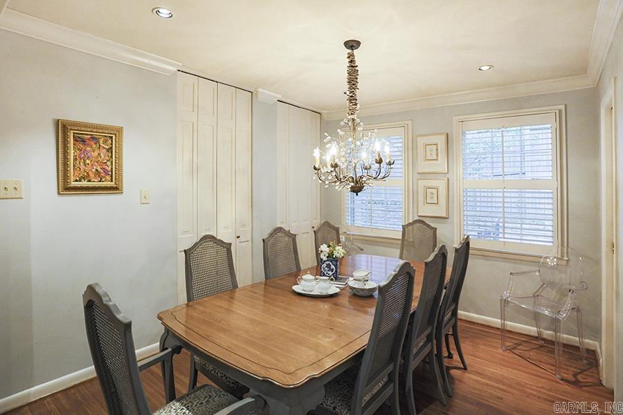 NEWTONS - Residential