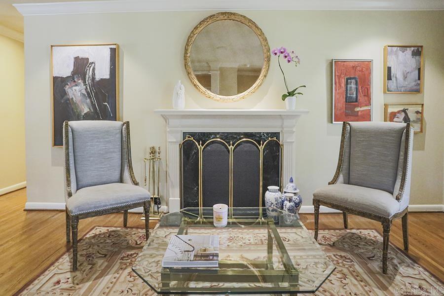 NEWTONS - Residential