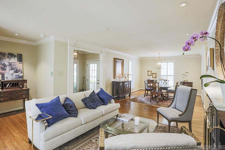 NEWTONS - Residential