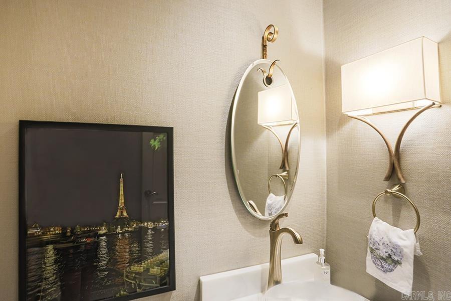 NEWTONS - Residential