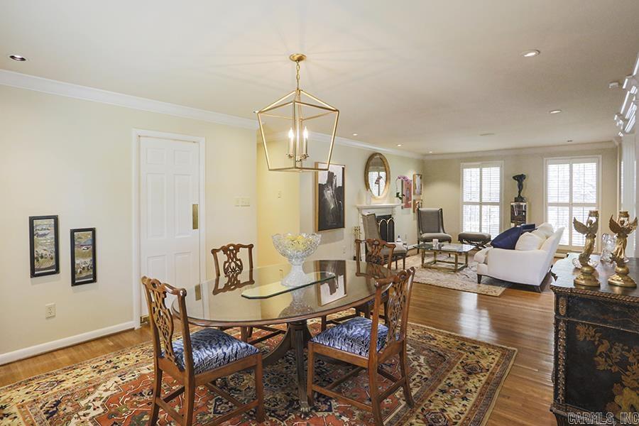 NEWTONS - Residential