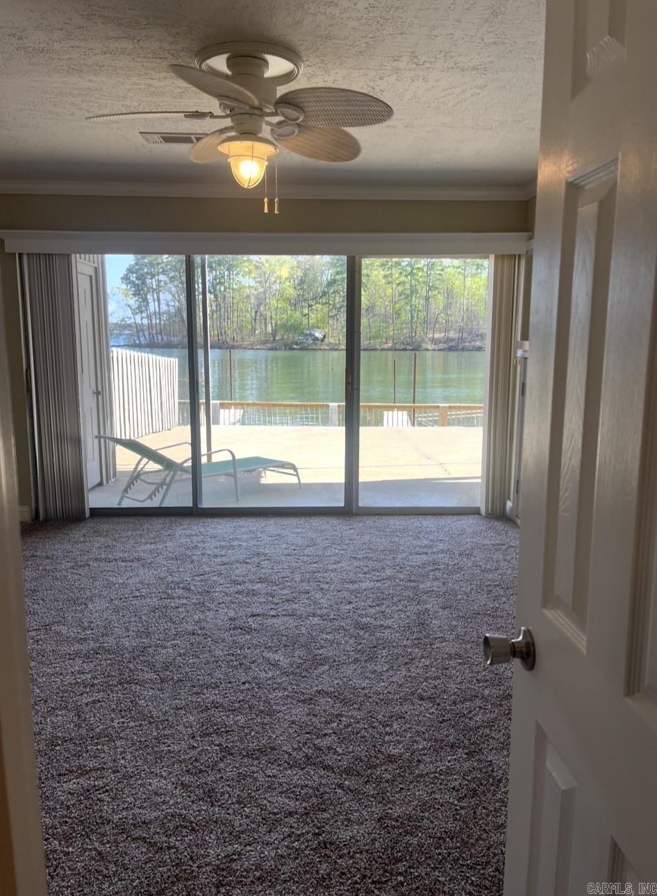 8-3S-19W Unplatted Hot S - Residential Income