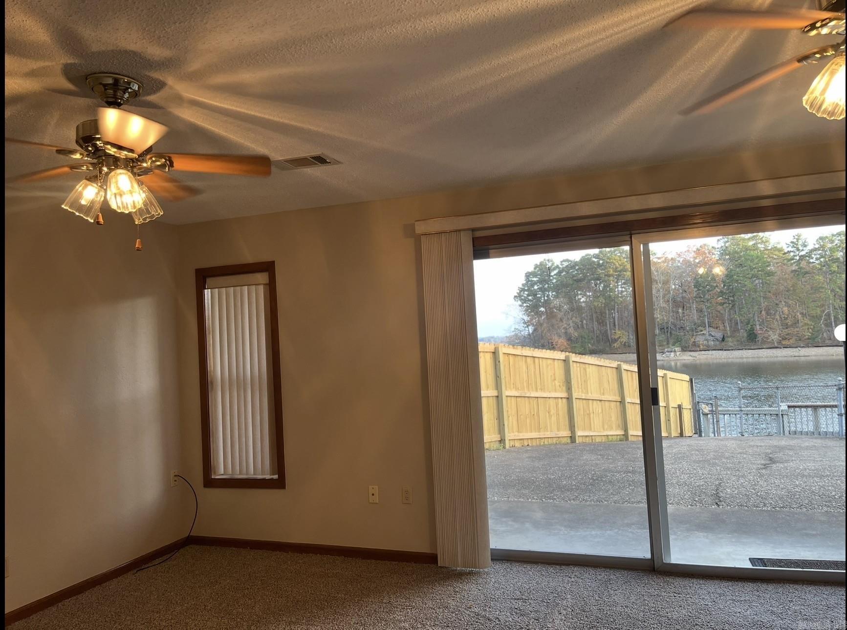 8-3S-19W Unplatted Hot S - Residential Income