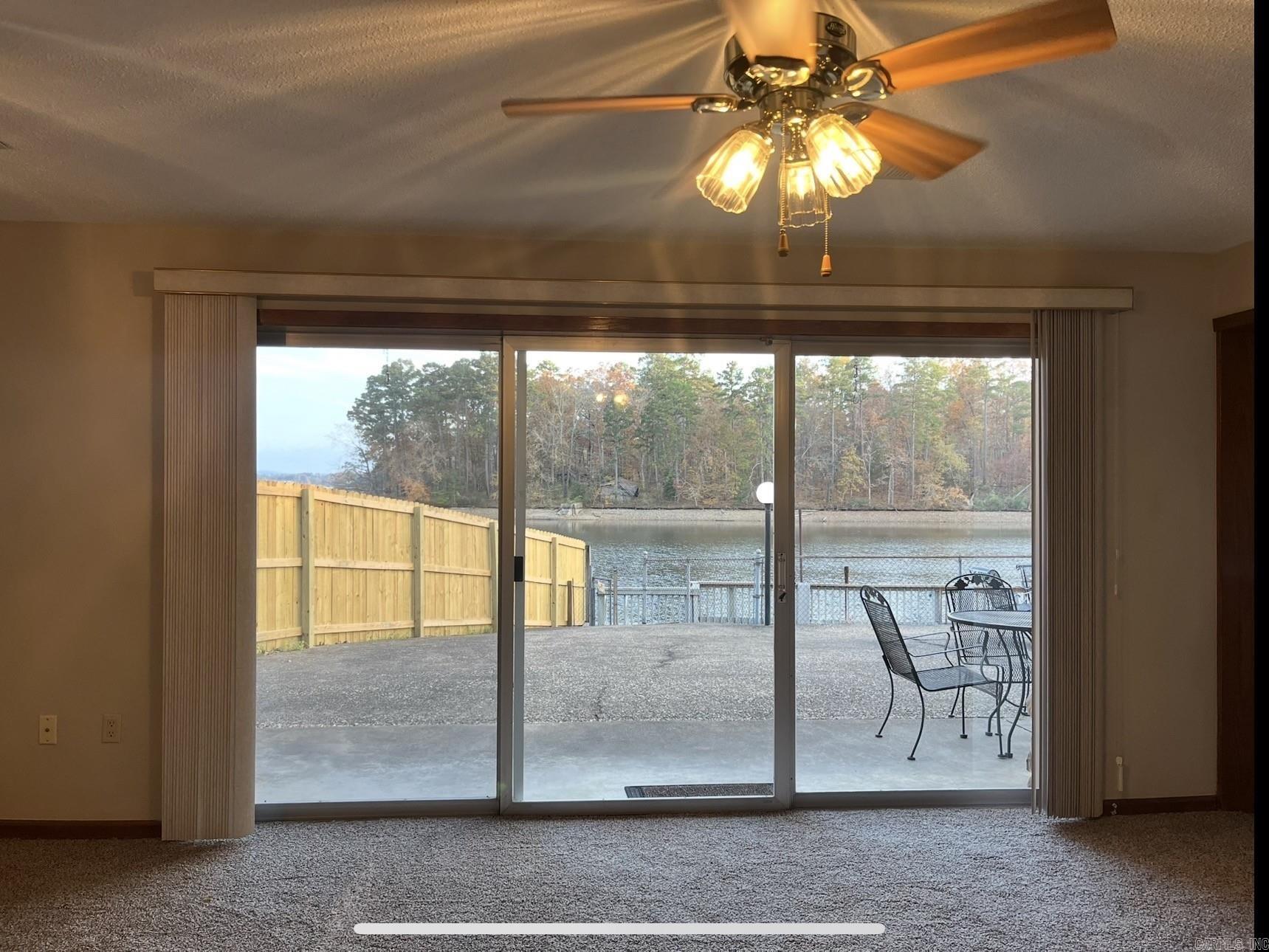 8-3S-19W Unplatted Hot S - Residential Income