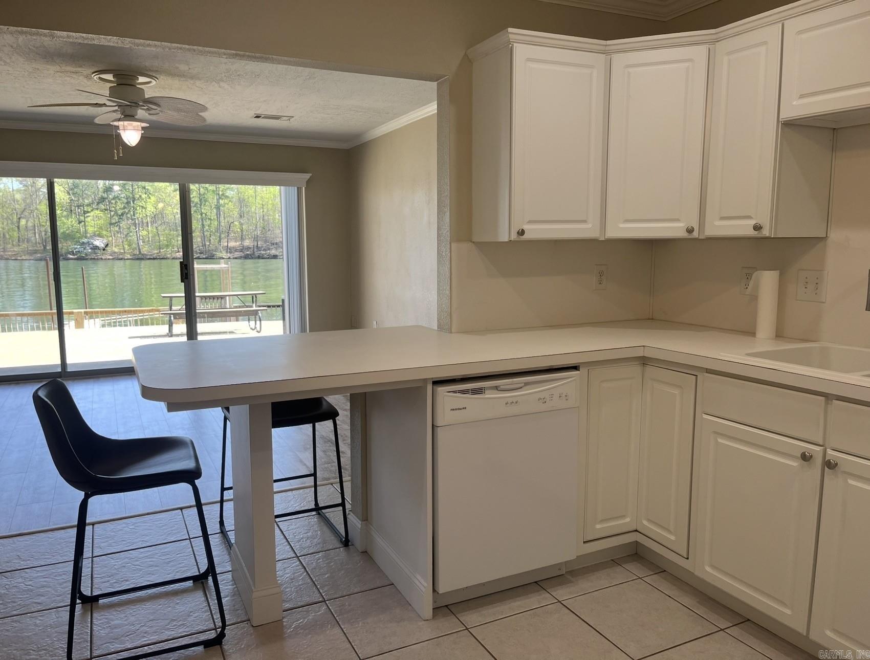 8-3S-19W Unplatted Hot S - Residential Income