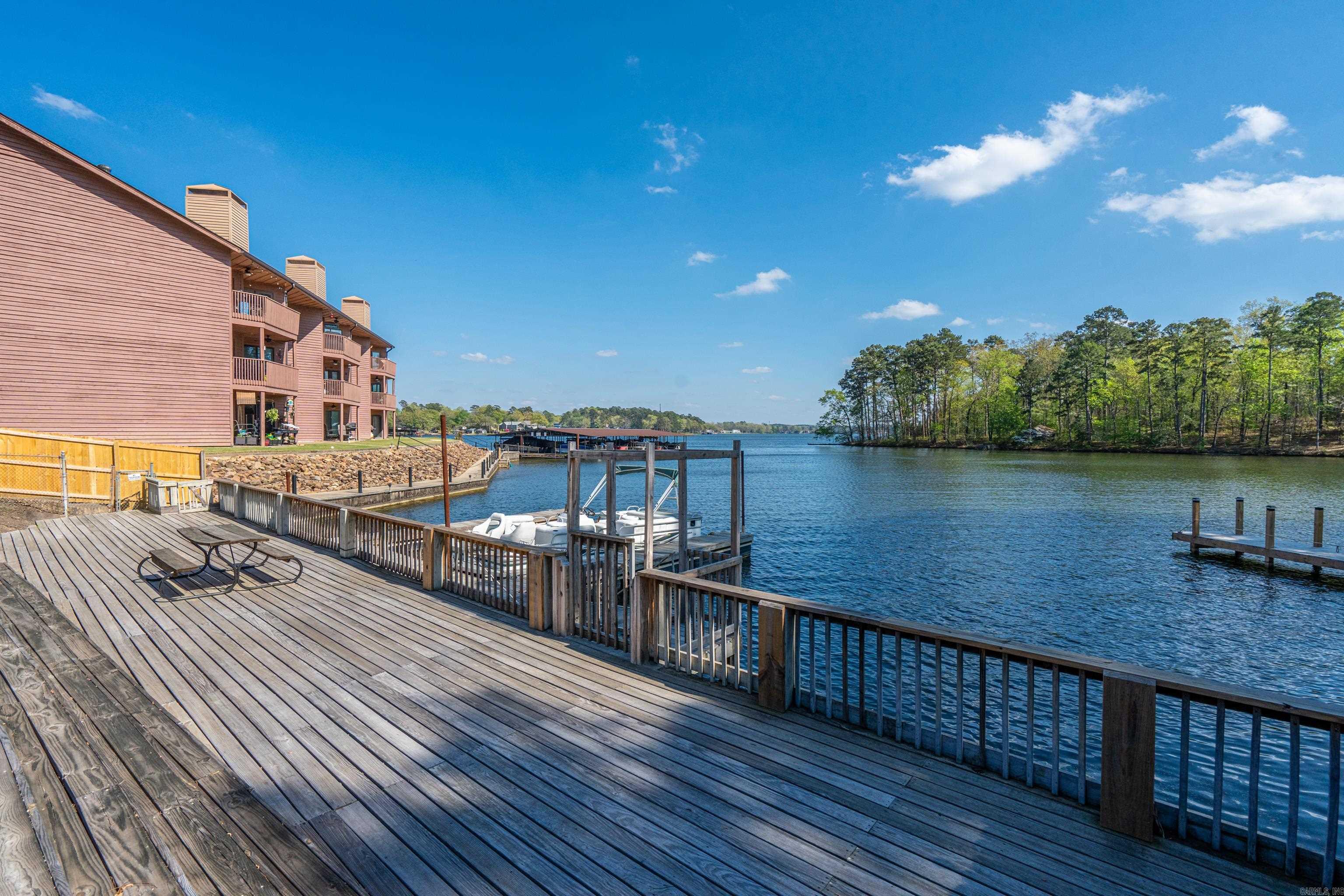 8-3S-19W Unplatted Hot S - Residential Income