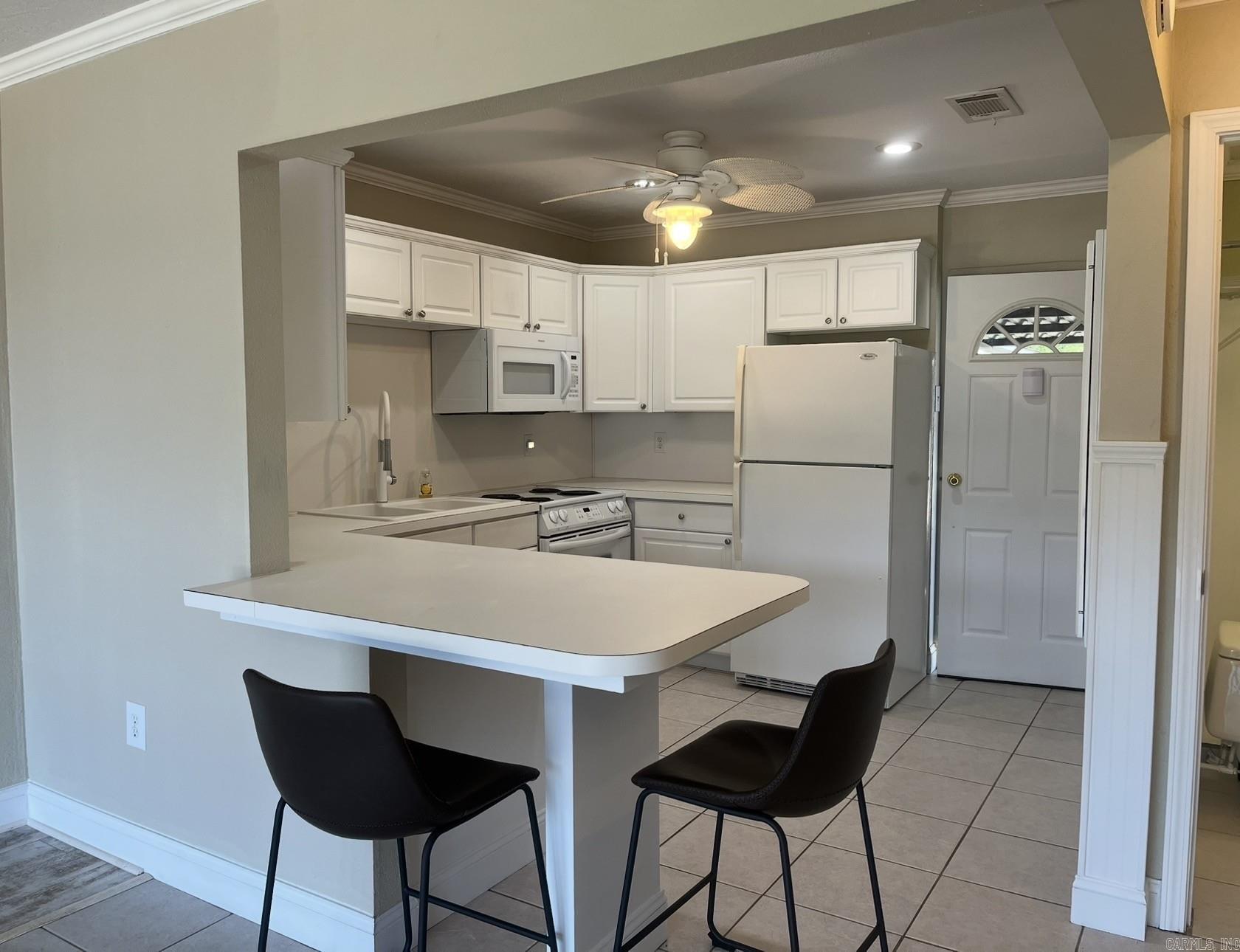 8-3S-19W Unplatted Hot S - Residential Income