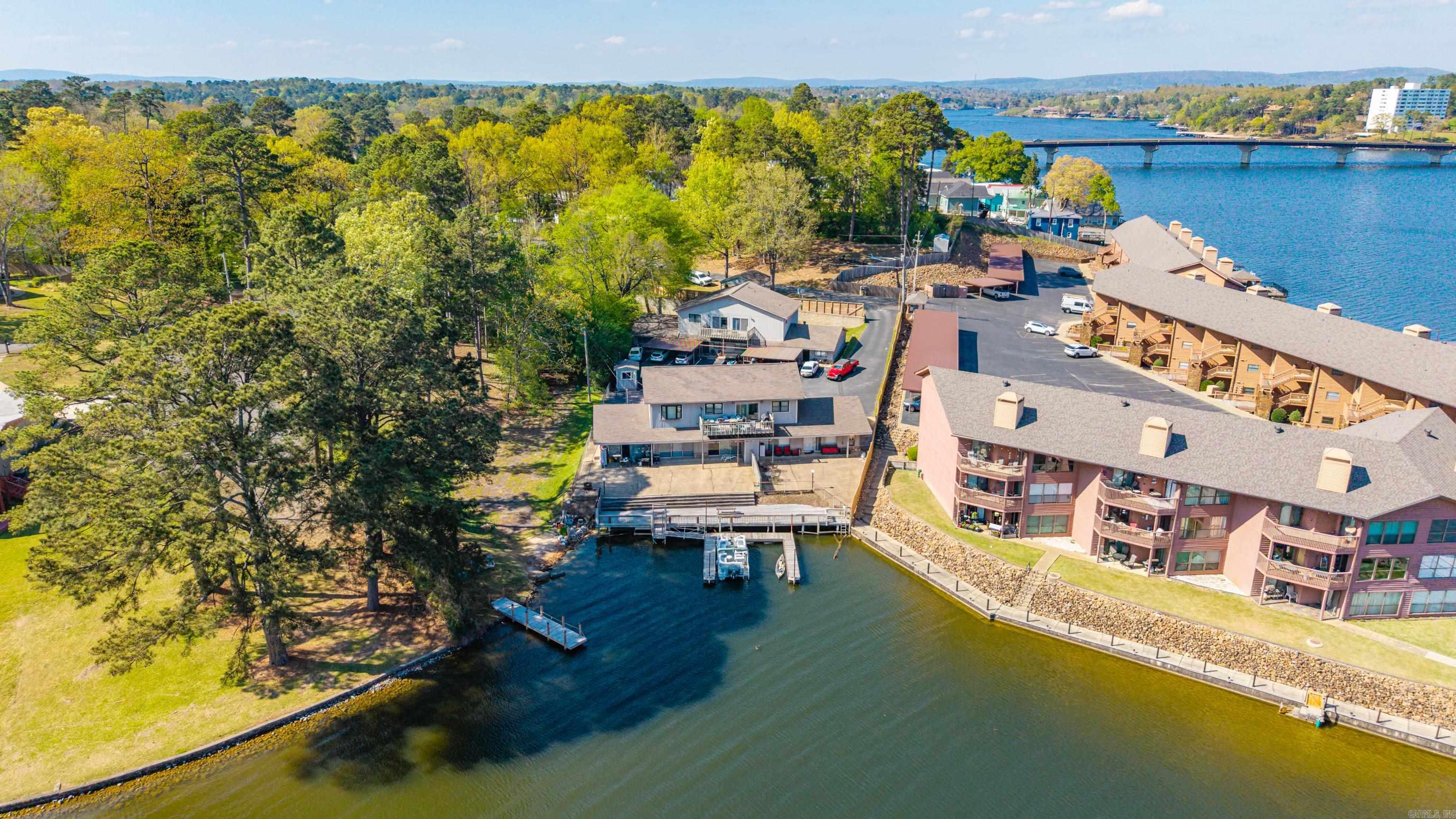 8-3S-19W Unplatted Hot S - Residential Income