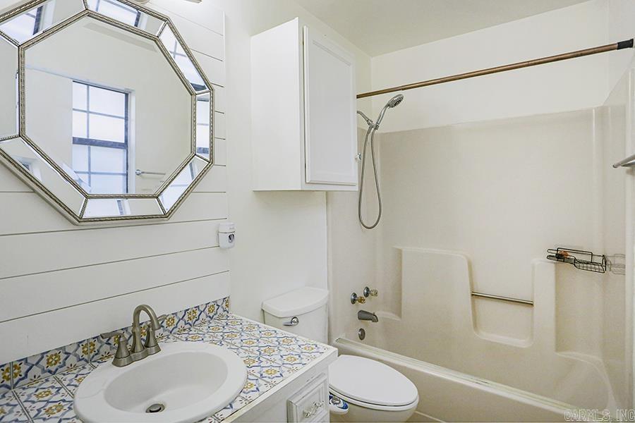 CARYWOOD - Residential