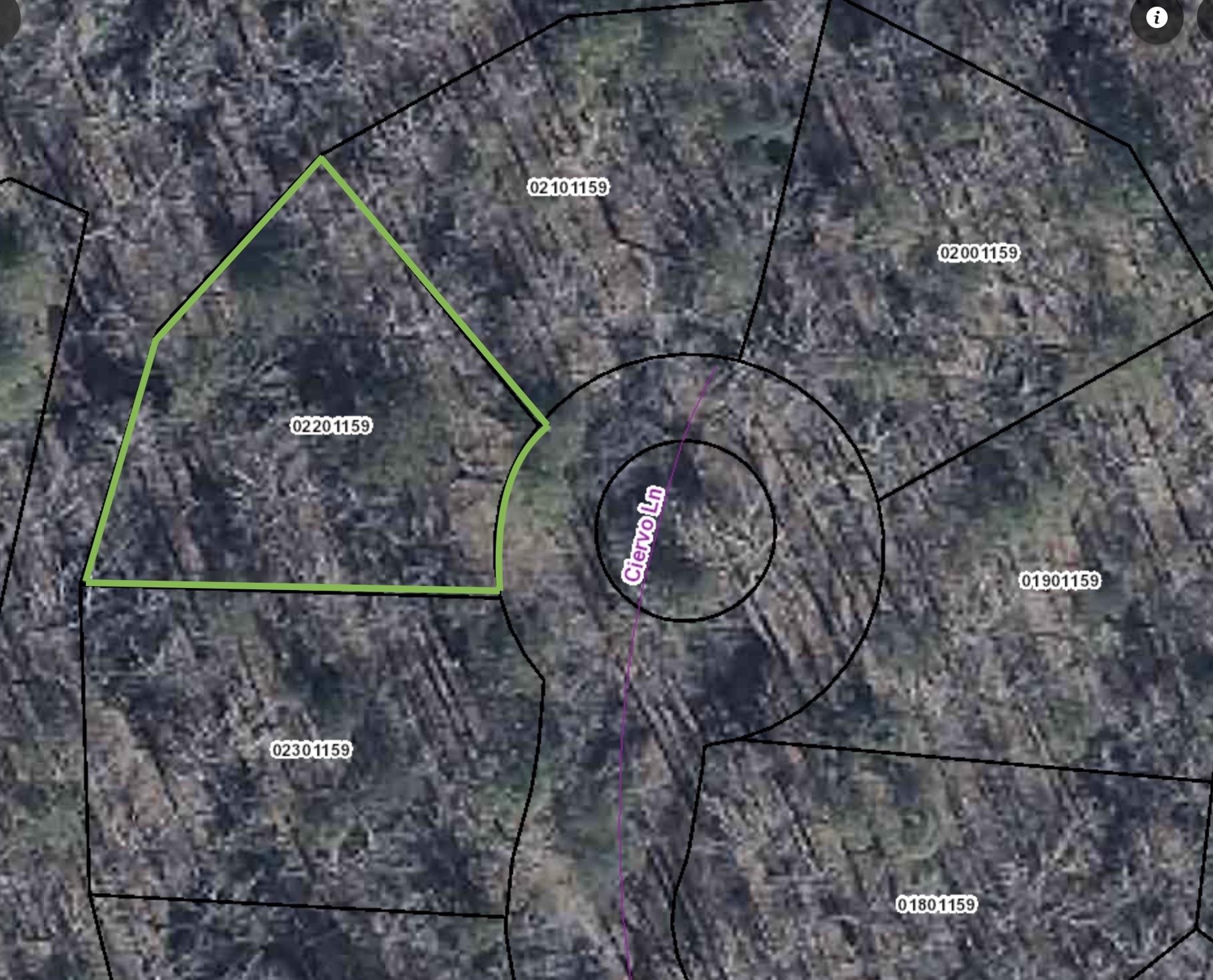 Lot in a wooded area. Access to Hot Springs Village amentities.