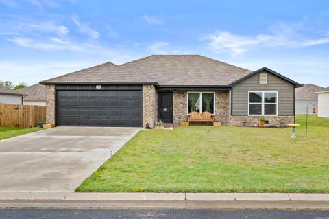 Photo of 108 Baldwin Drive, Beebe, AR 72012 (MLS # 25049115)