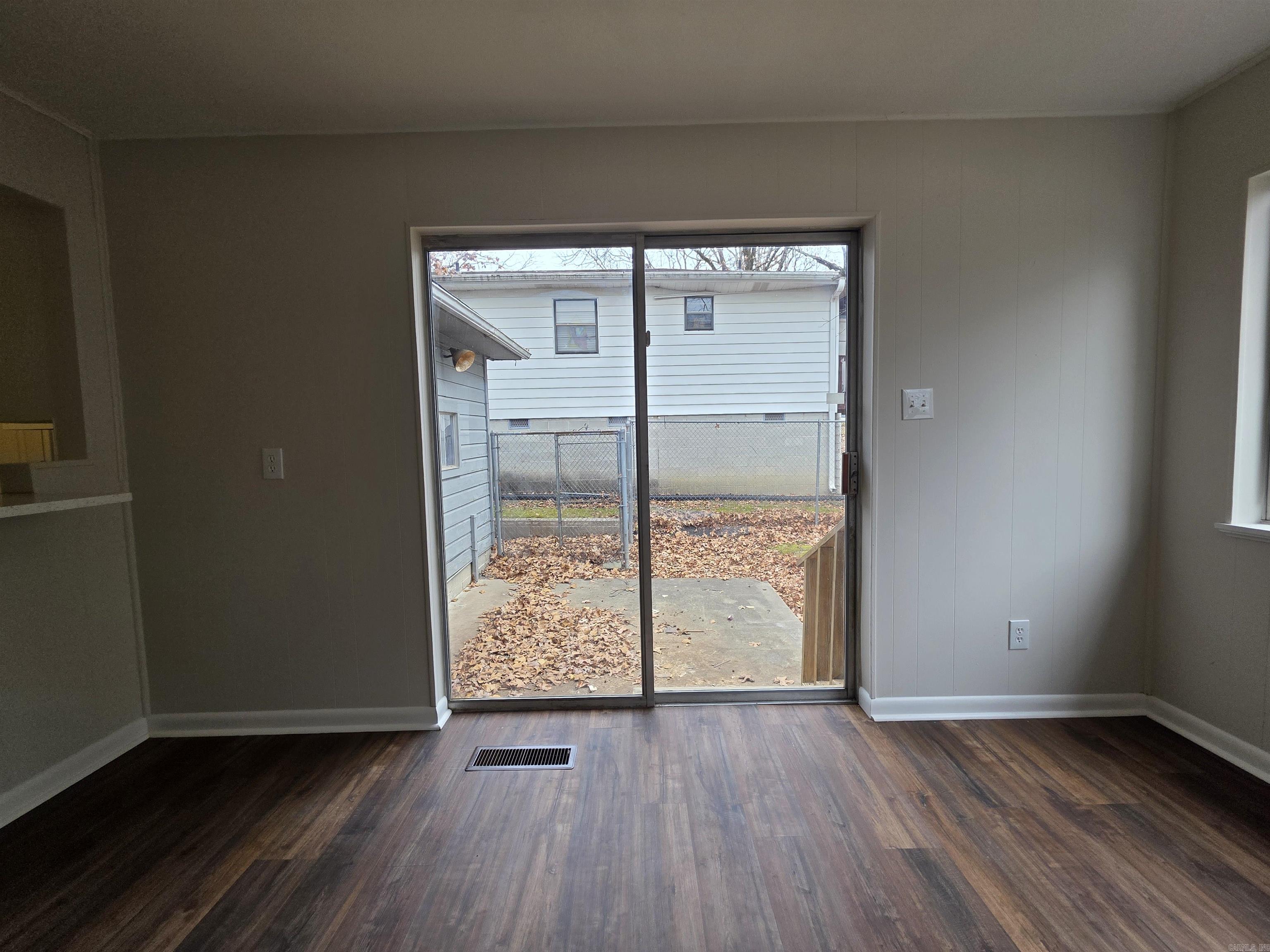 JULIE ADDN - NORTH LITTLE ROCK - Residential Lease