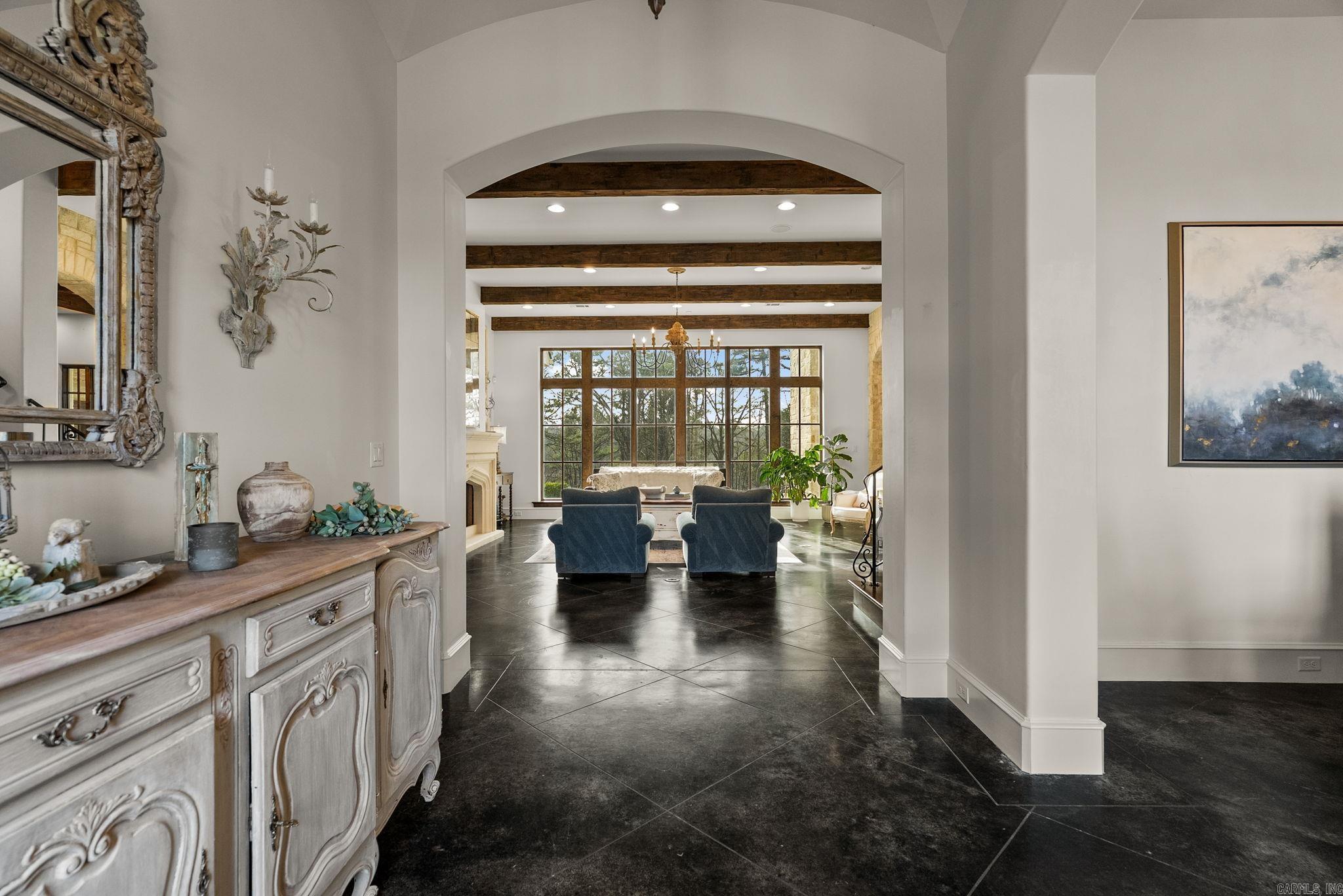 CHENAL DOWNS - Residential