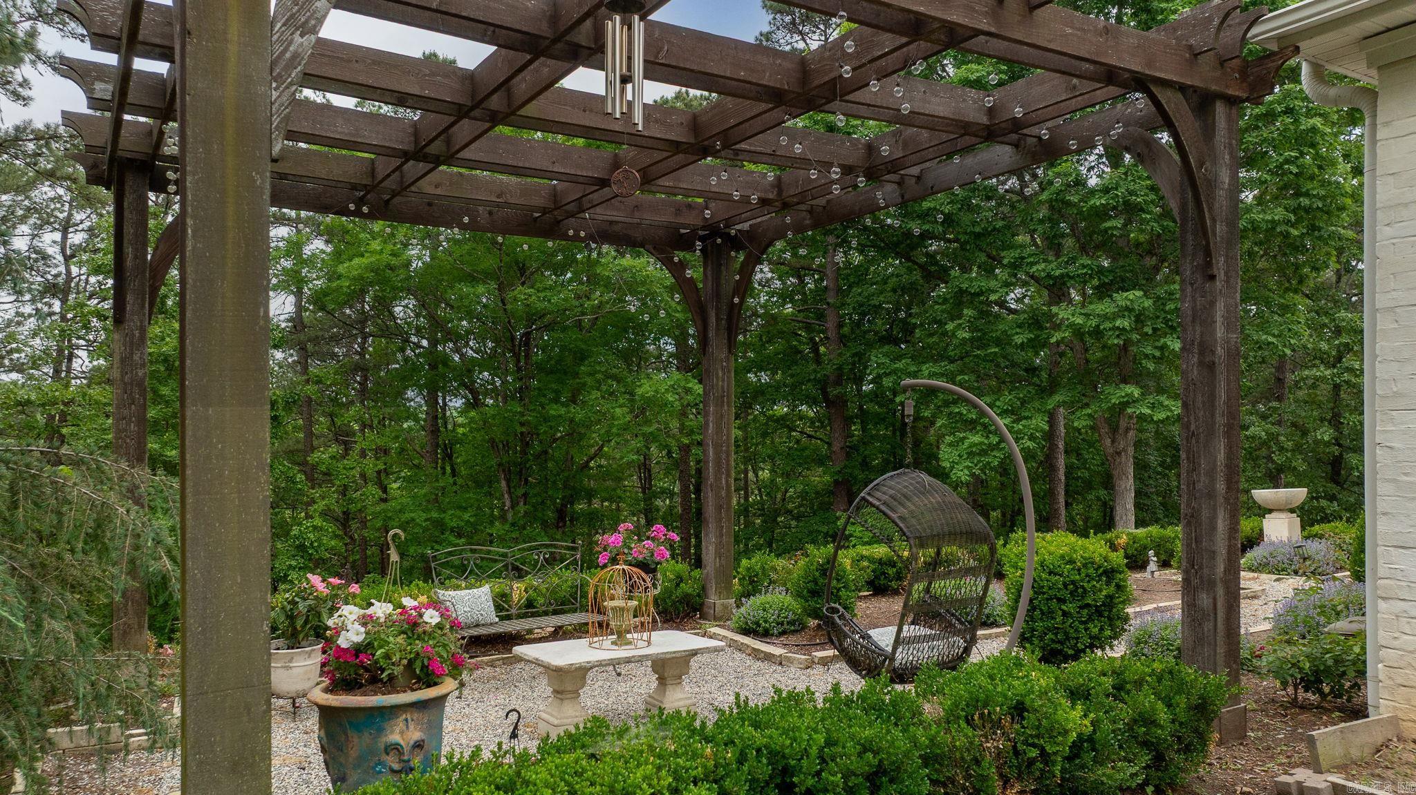 CHENAL DOWNS - Residential
