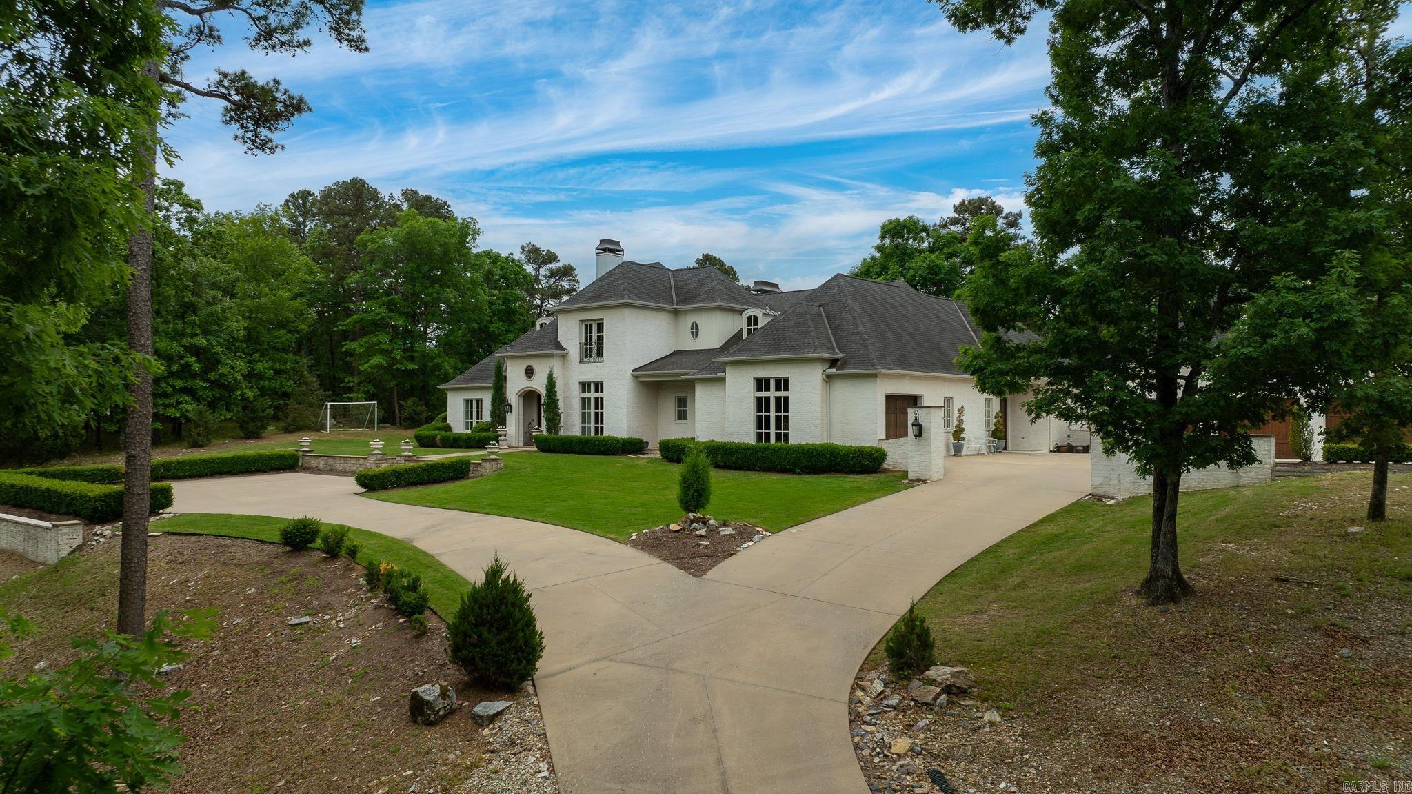 CHENAL DOWNS - Residential