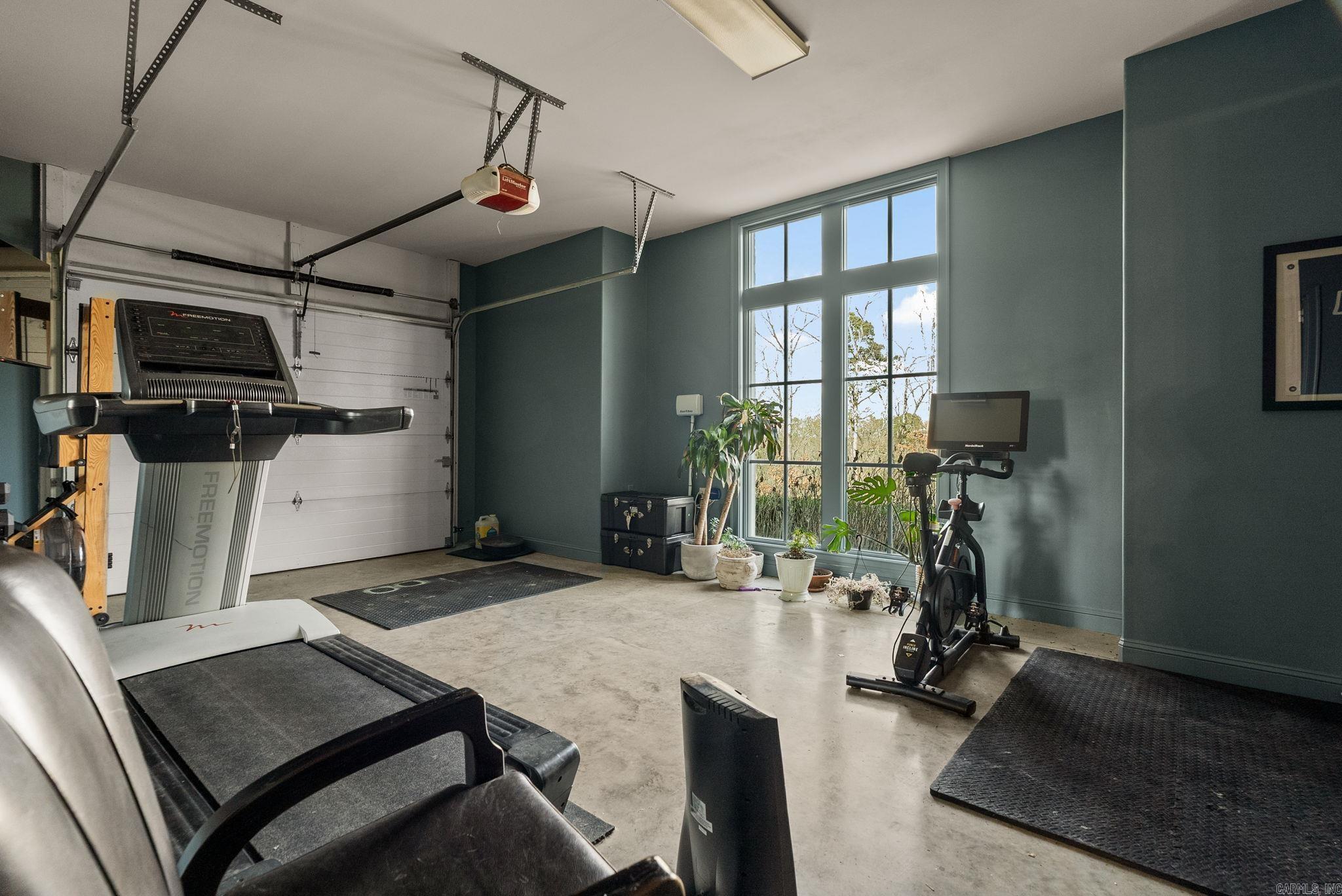 CHENAL DOWNS - Residential