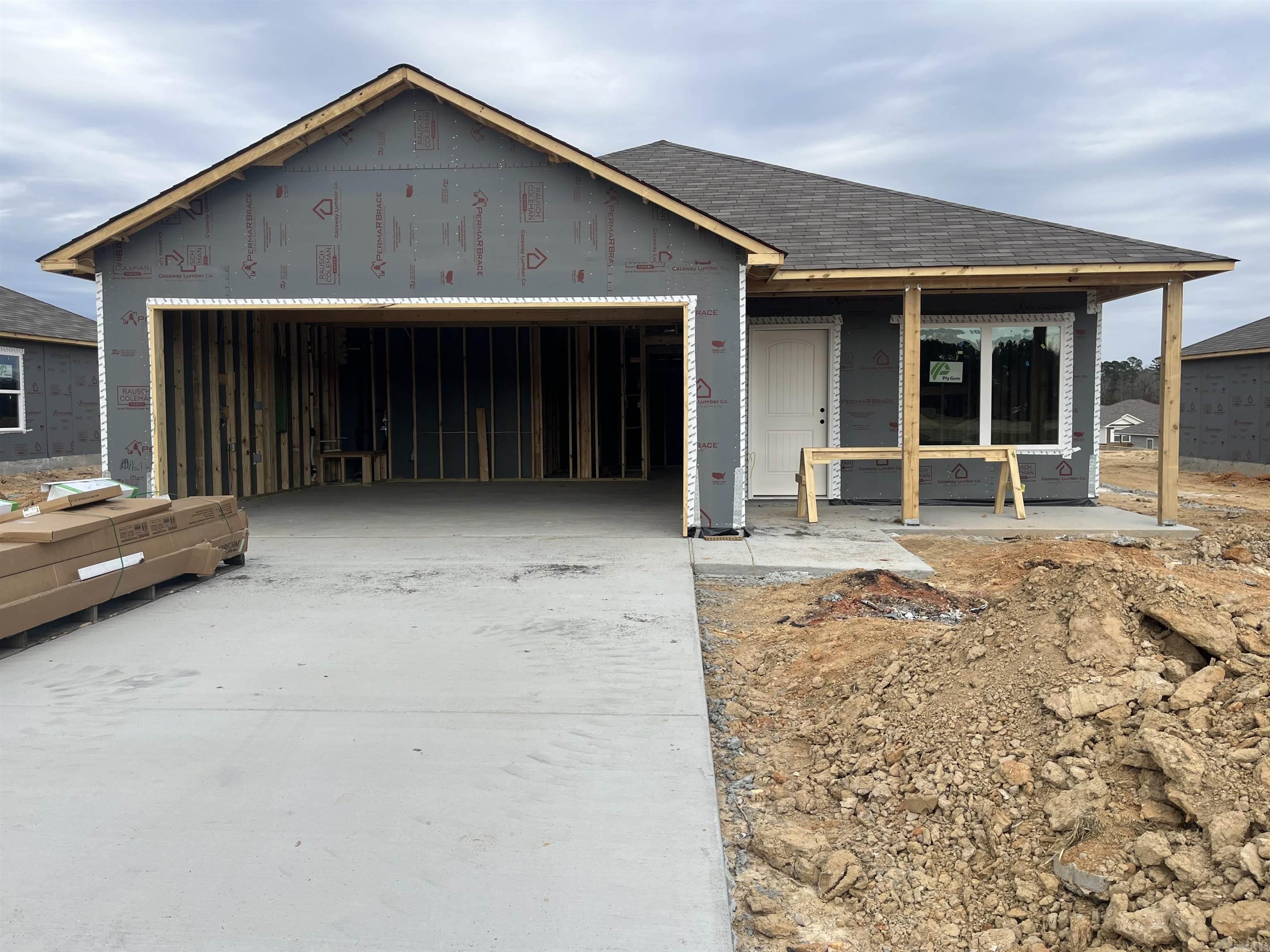 SPRINGLAKE TRAILS - Residential