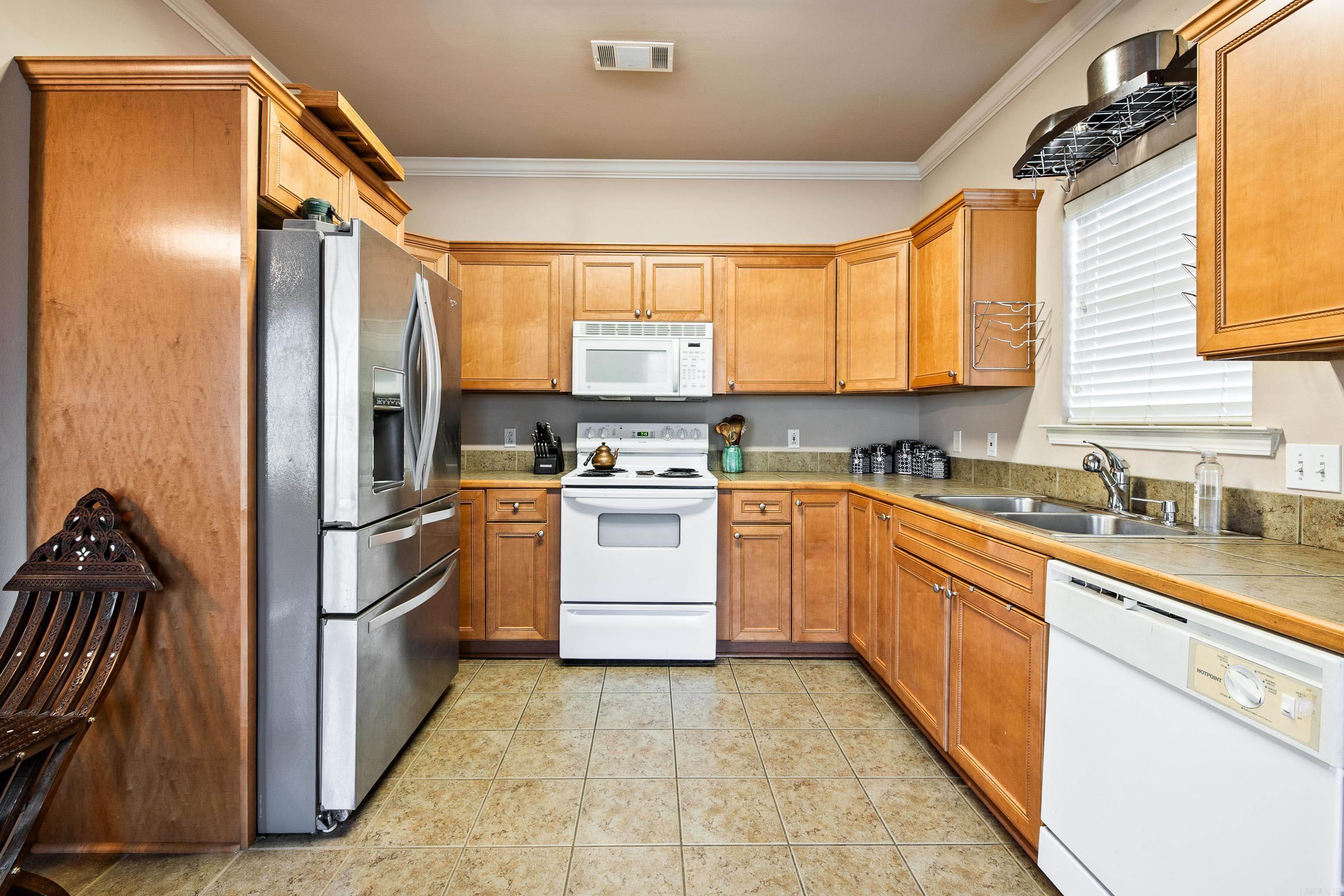 WISTERIA VINEYARD - Residential