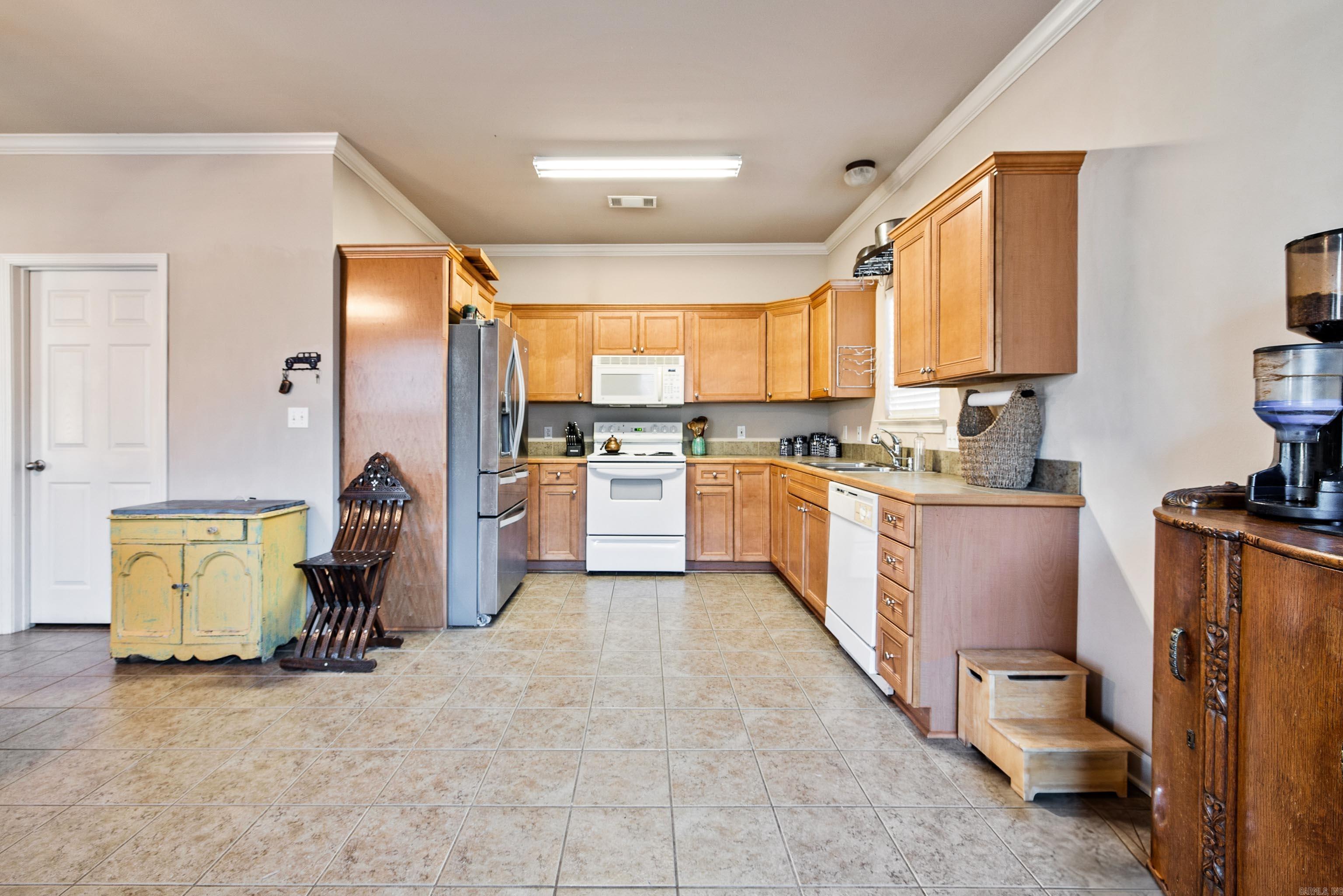 WISTERIA VINEYARD - Residential