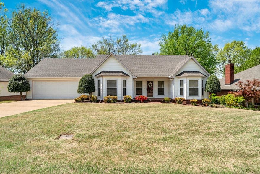 3 Bedroom, 2 bath home in quiet neighborhood.