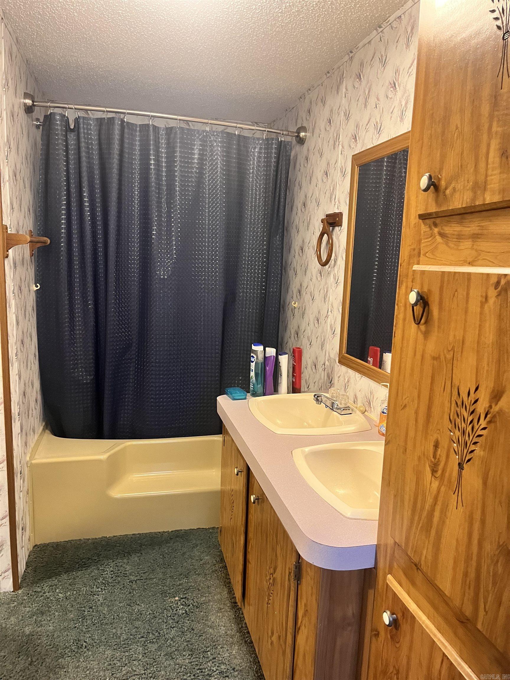 TOWER GROVE - Residential