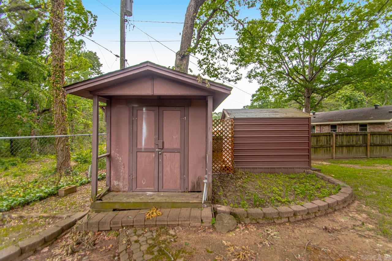 COUNTRY CLUB PARK - Residential