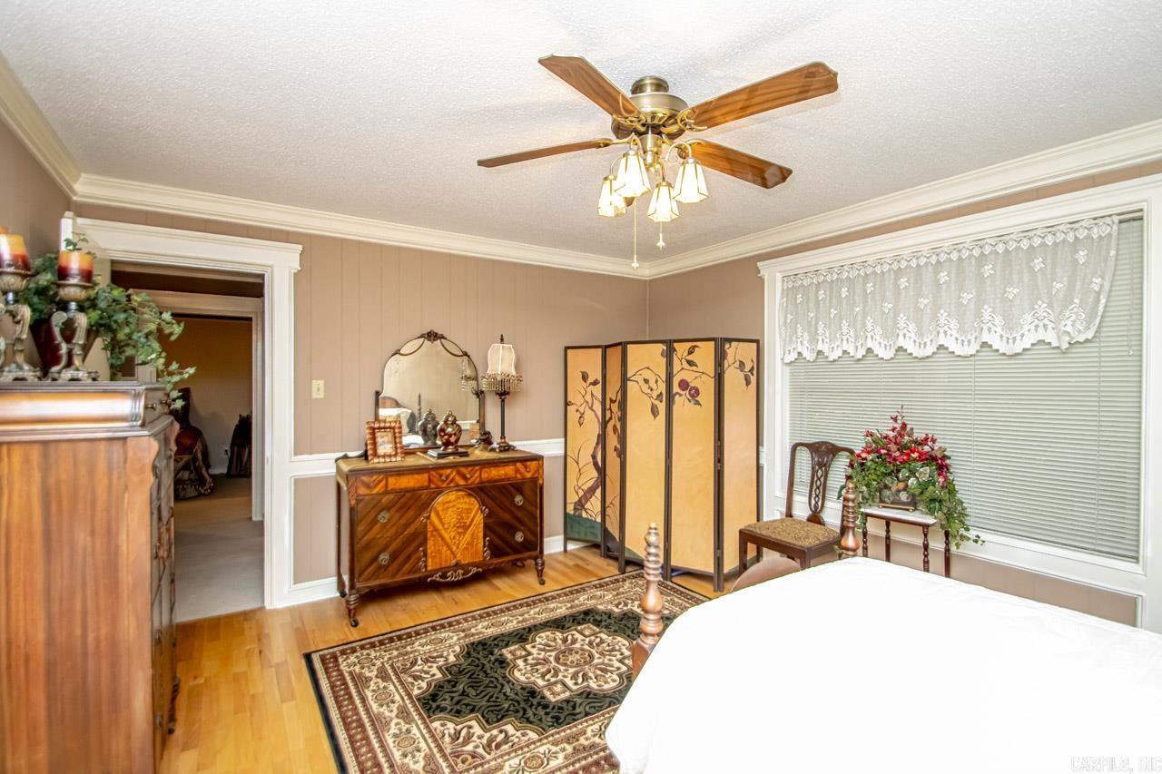 COUNTRY CLUB PARK - Residential