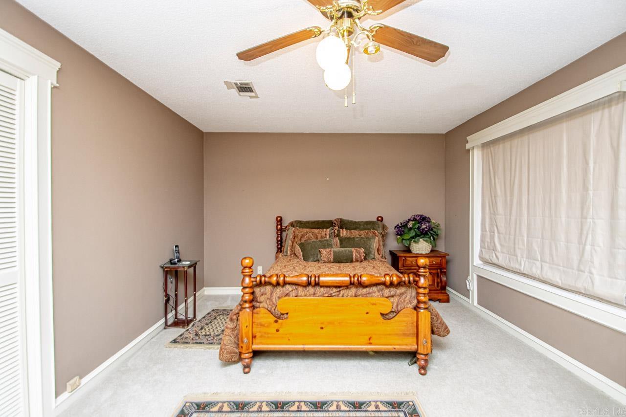 COUNTRY CLUB PARK - Residential