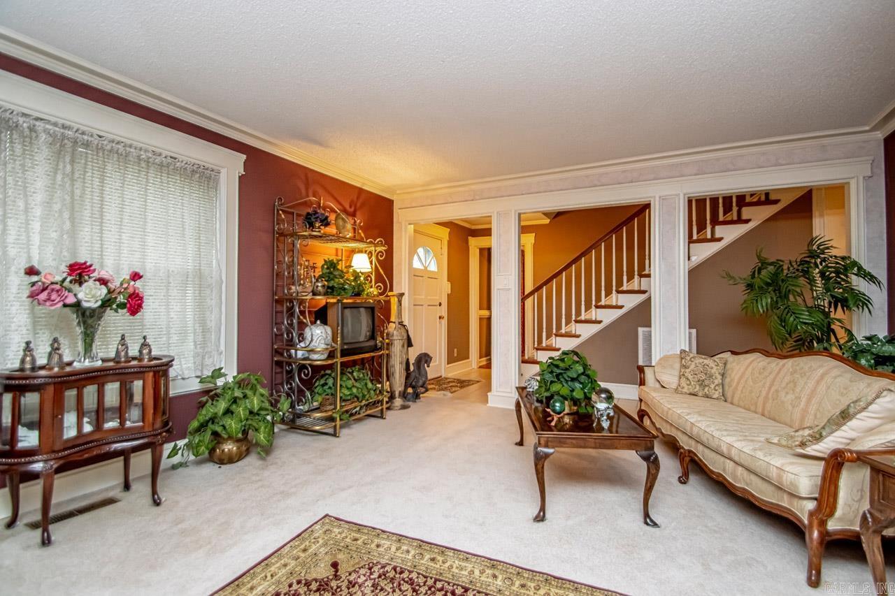 COUNTRY CLUB PARK - Residential