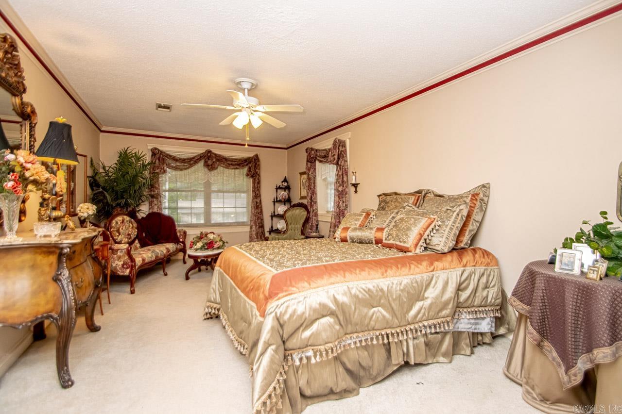 COUNTRY CLUB PARK - Residential