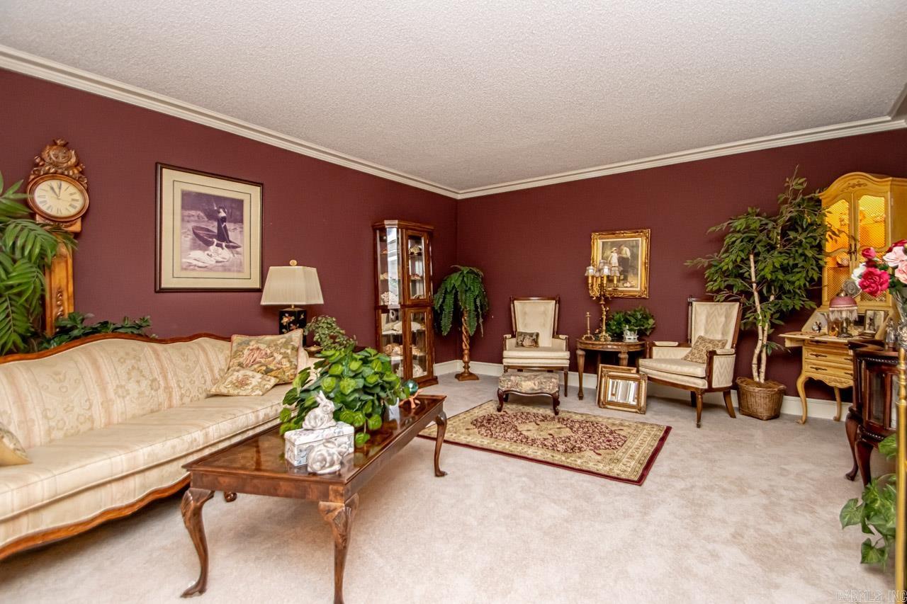 COUNTRY CLUB PARK - Residential