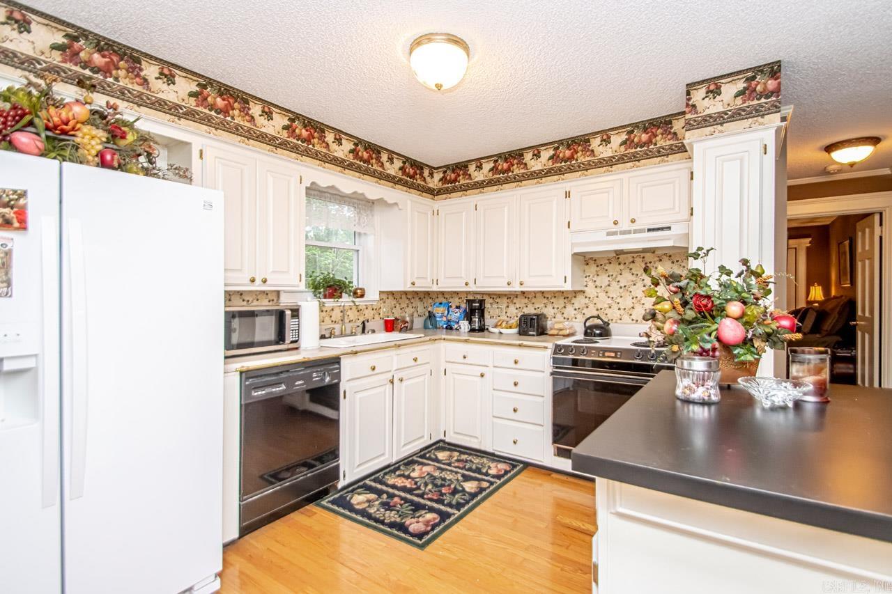 COUNTRY CLUB PARK - Residential