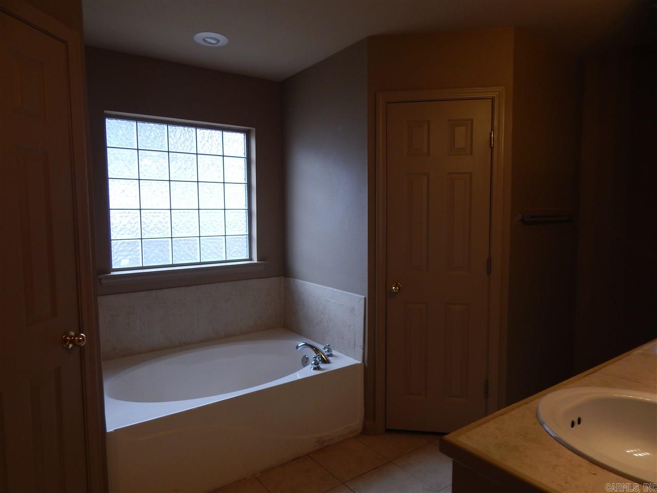 Wisteria Vineyard - Residential Lease