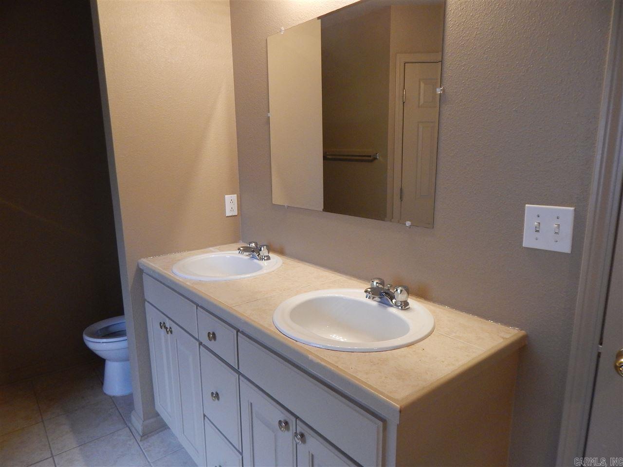 Wisteria Vineyard - Residential Lease