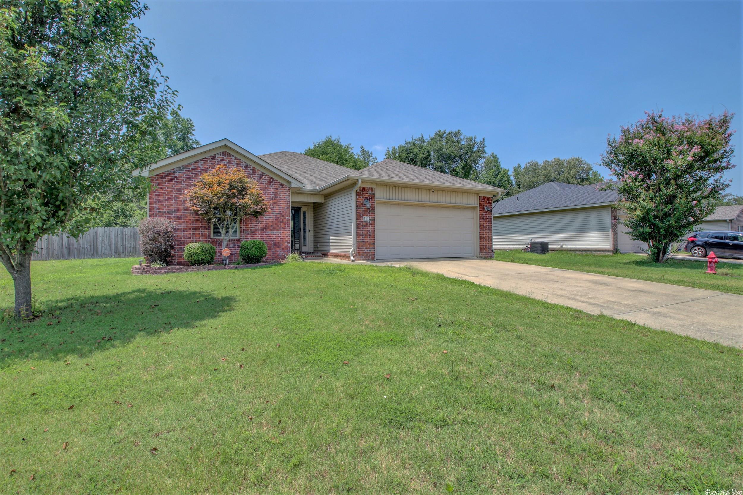 WILLOW LAKE - Residential