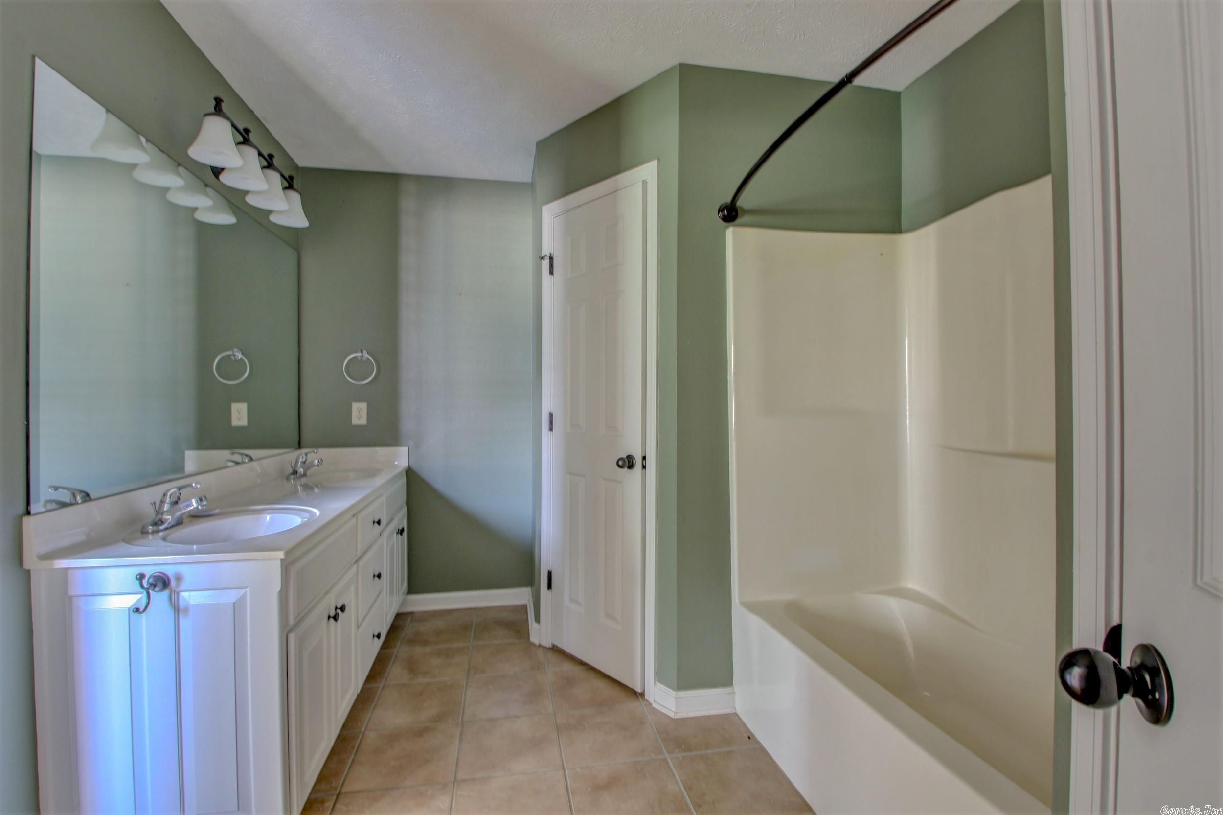 WILLOW LAKE - Residential