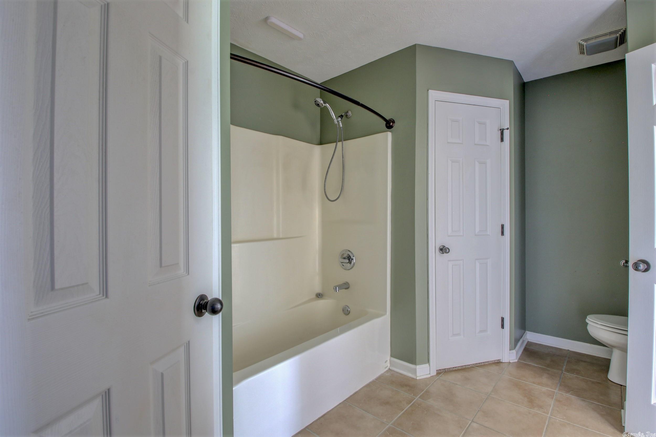 WILLOW LAKE - Residential