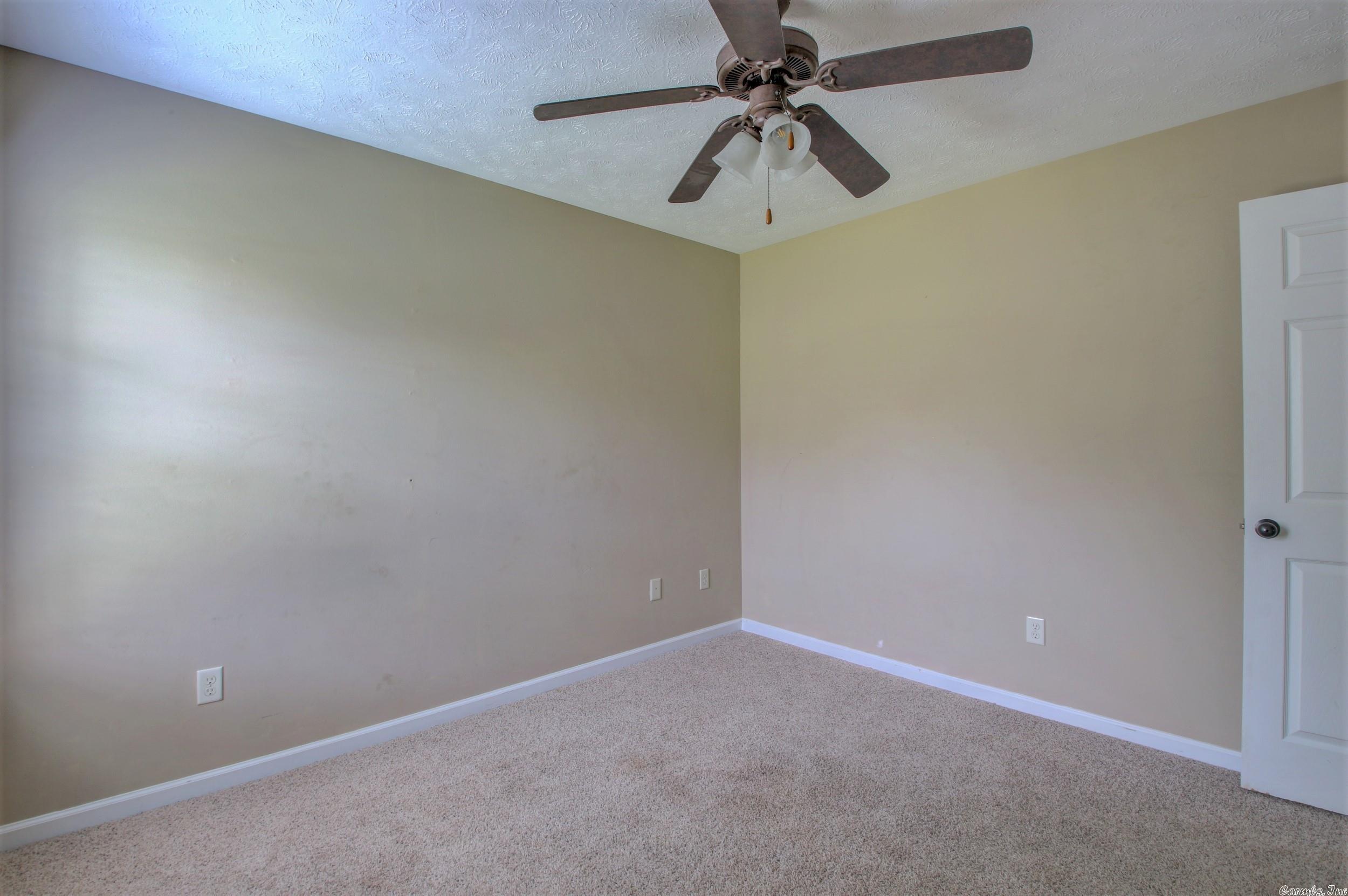 WILLOW LAKE - Residential