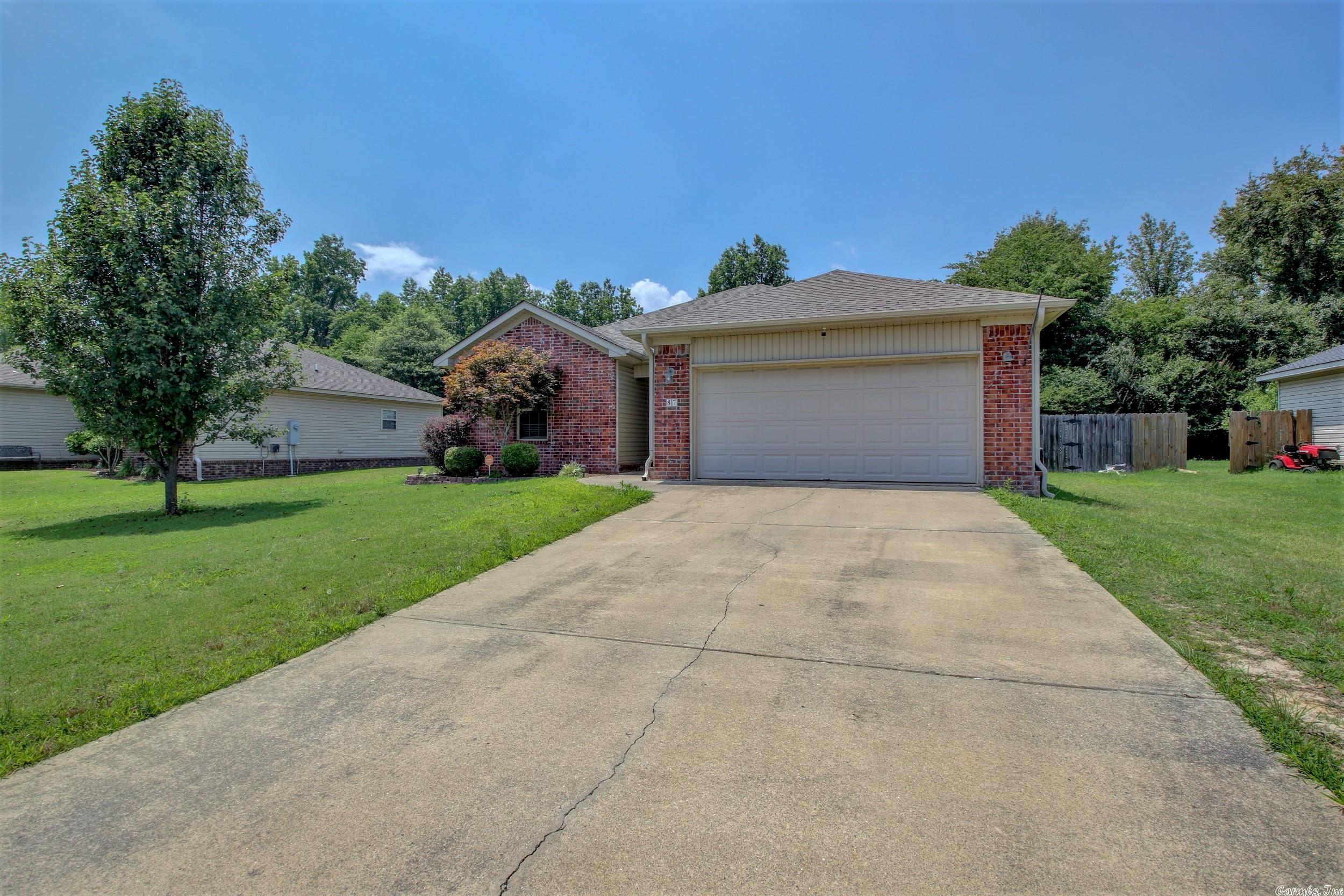 WILLOW LAKE - Residential