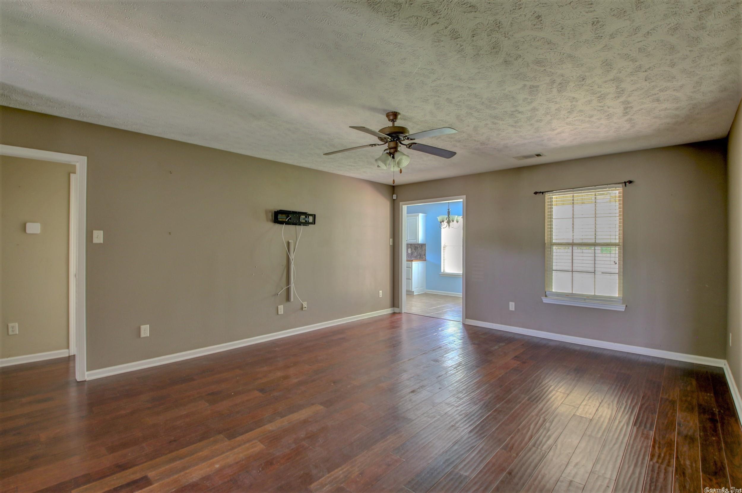 WILLOW LAKE - Residential