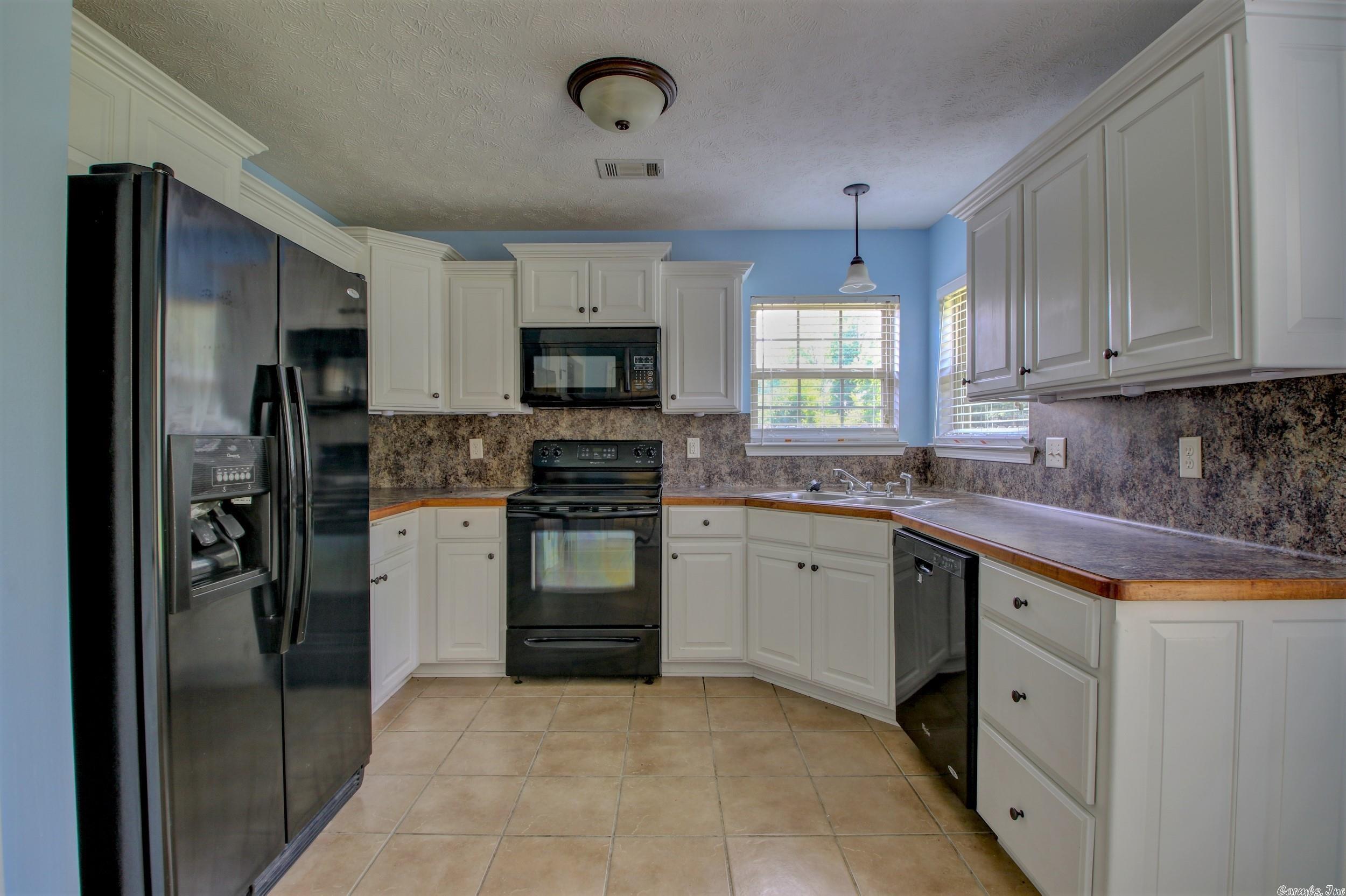 WILLOW LAKE - Residential