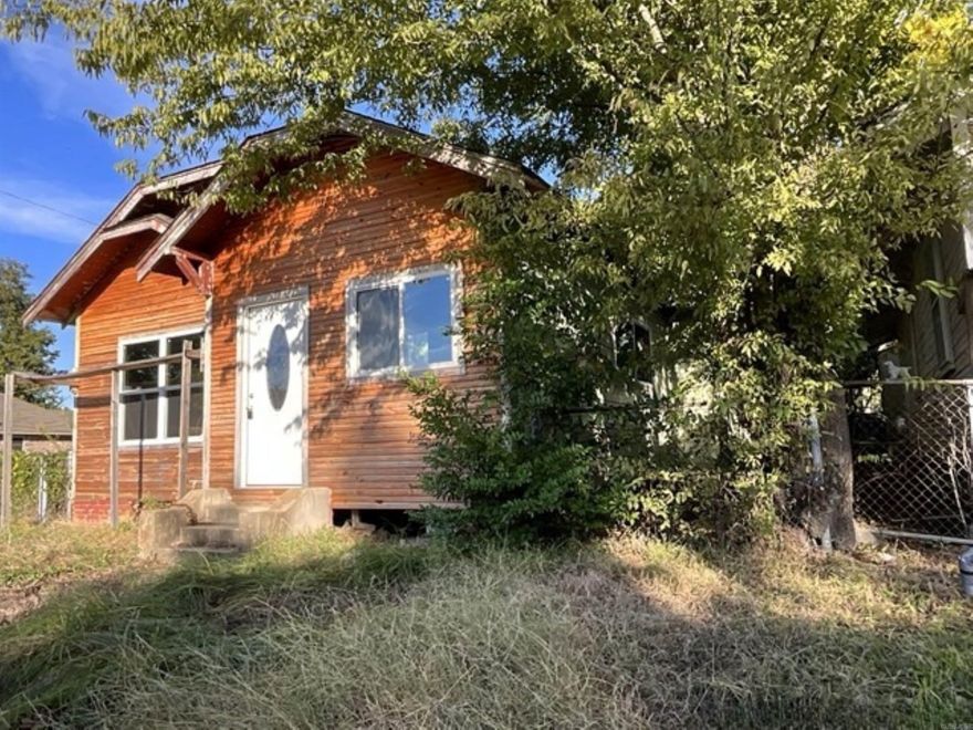 Investor/Builder Opportunity! Unleash your vision and maximize your return! This 2-bed, 1-bath property at 1020 Laurel St is a rare find for serious investors and experienced renovators. The interior has been fully gutted to the studs approx. 1,245 sq. ft., providing a completely blank slate for a modern, customized floor plan and all-new systems. Skip the demolition phase—the hard work is done! Ready for framing, electrical, plumbing, and HVAC, this is your chance to design and rebuild a turn-key property to your exact specifications. Excellent potential for a high-value flip or a custom rental unit. Property is being sold AS-IS. Do not miss this chance to create instant equity in Texarkana!