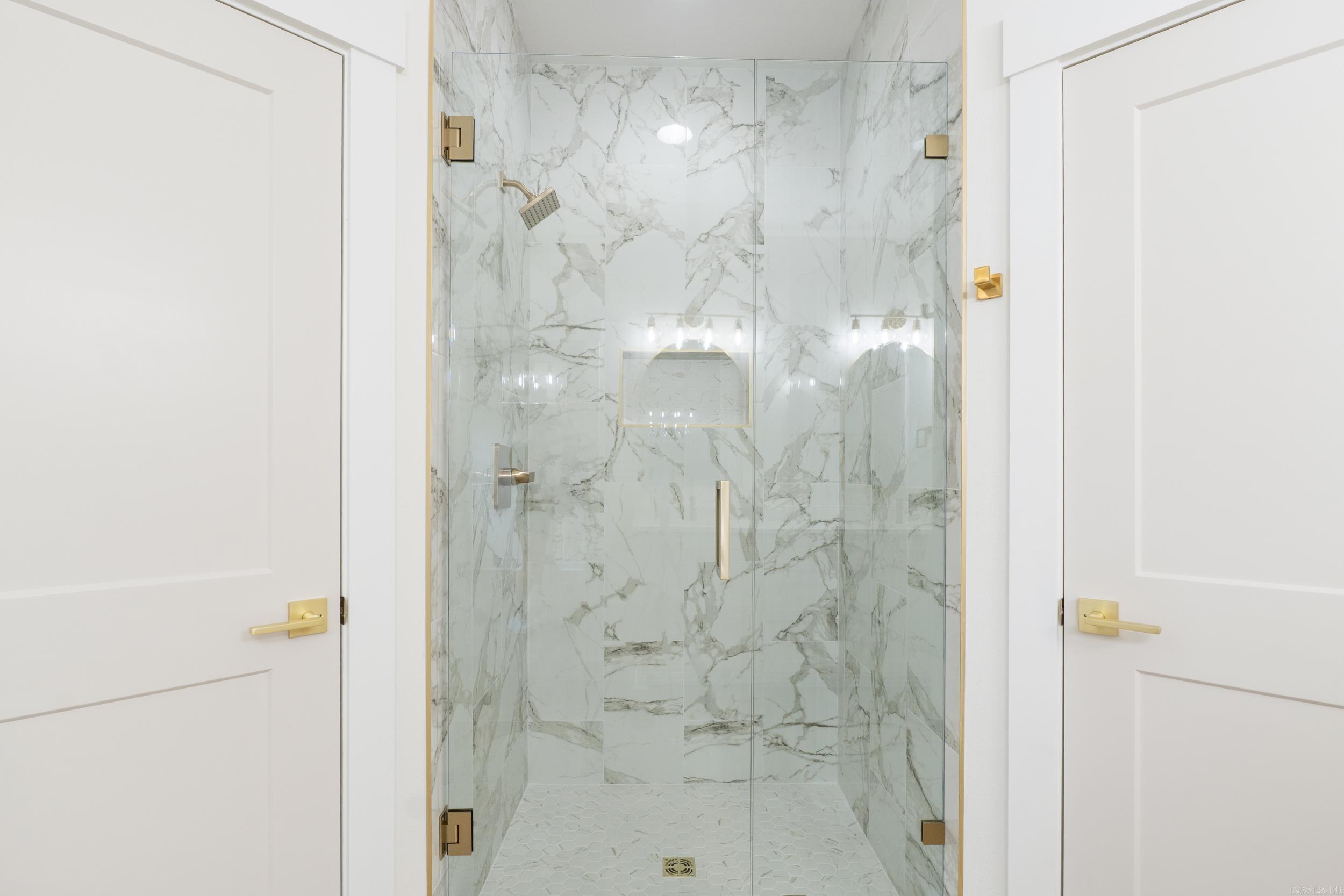 EAST MEADOW - Residential